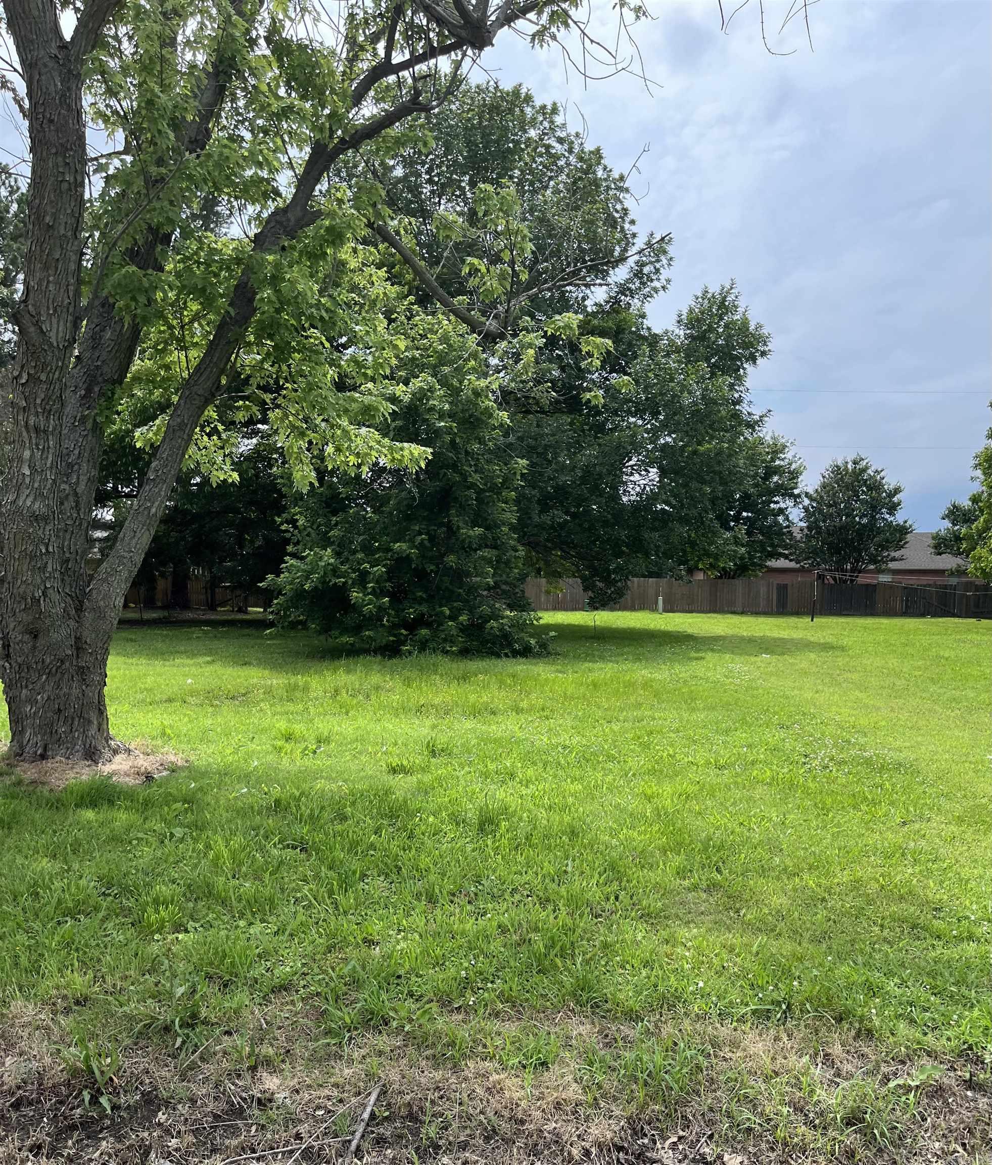 619 Clement Lane Property Photo 4