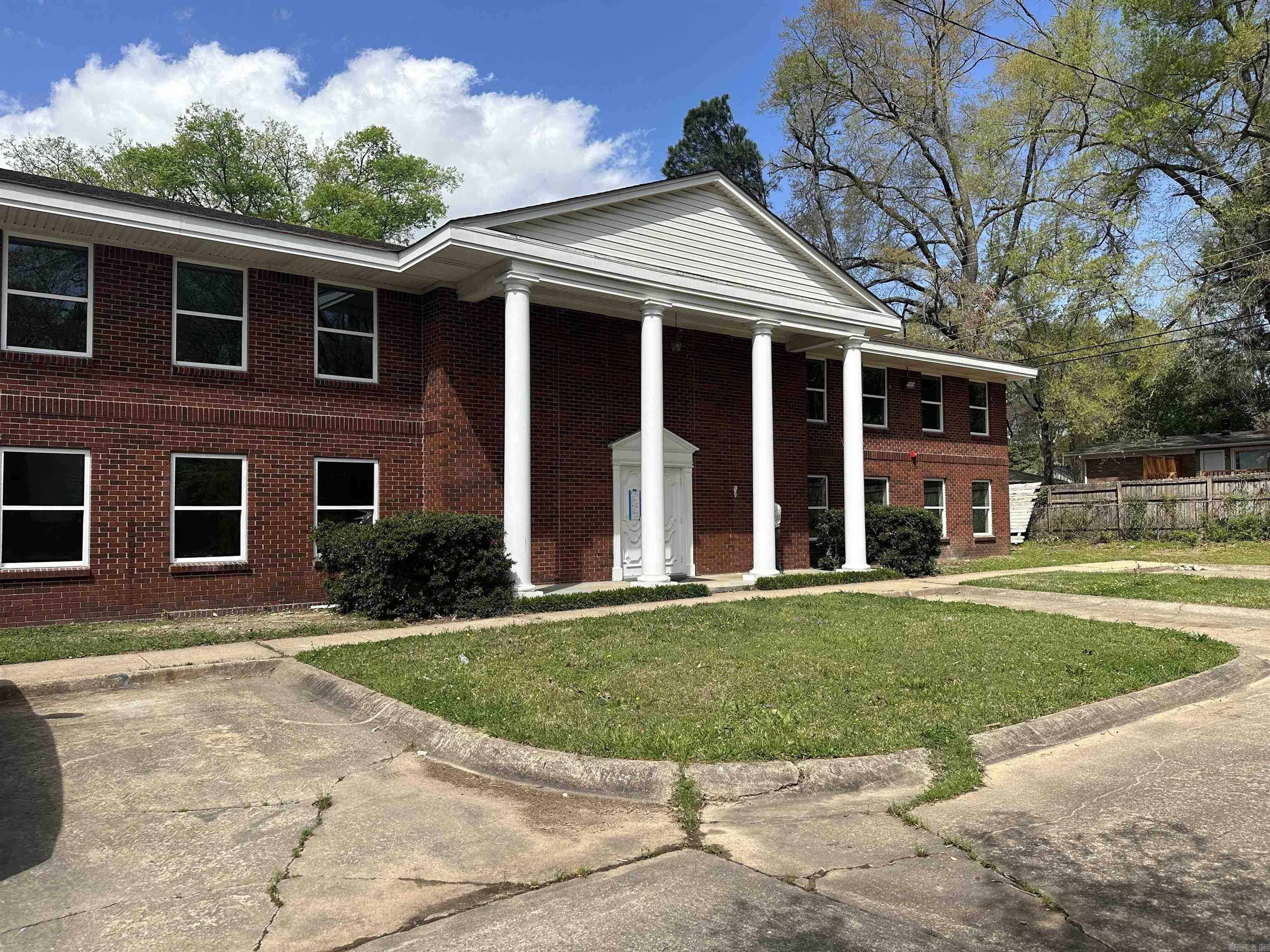 7800 Choctaw Rd Property Photo