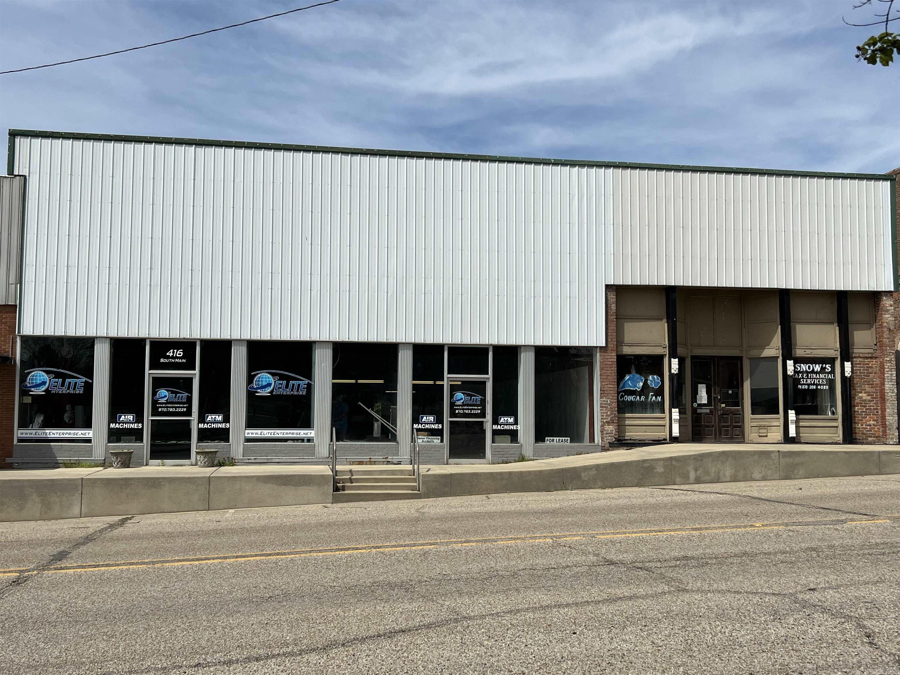 418 S Main Street Property Photo 1