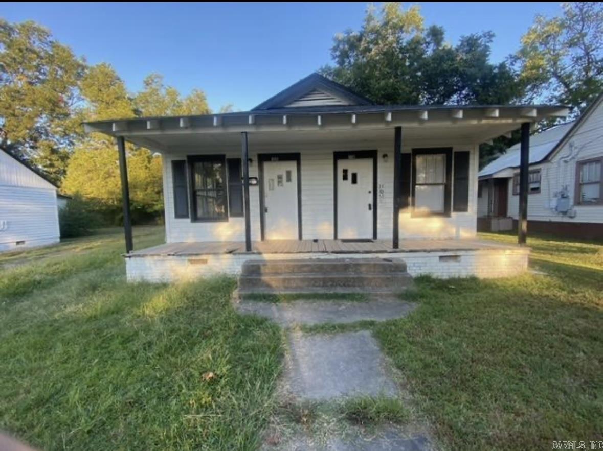 118 & 120 College Park Circle Property Photo