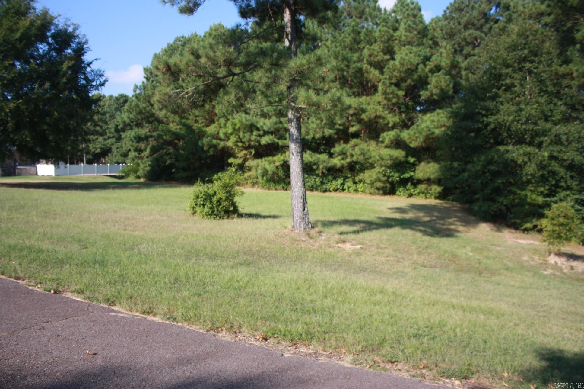 307 Doe Run Property Photo 2
