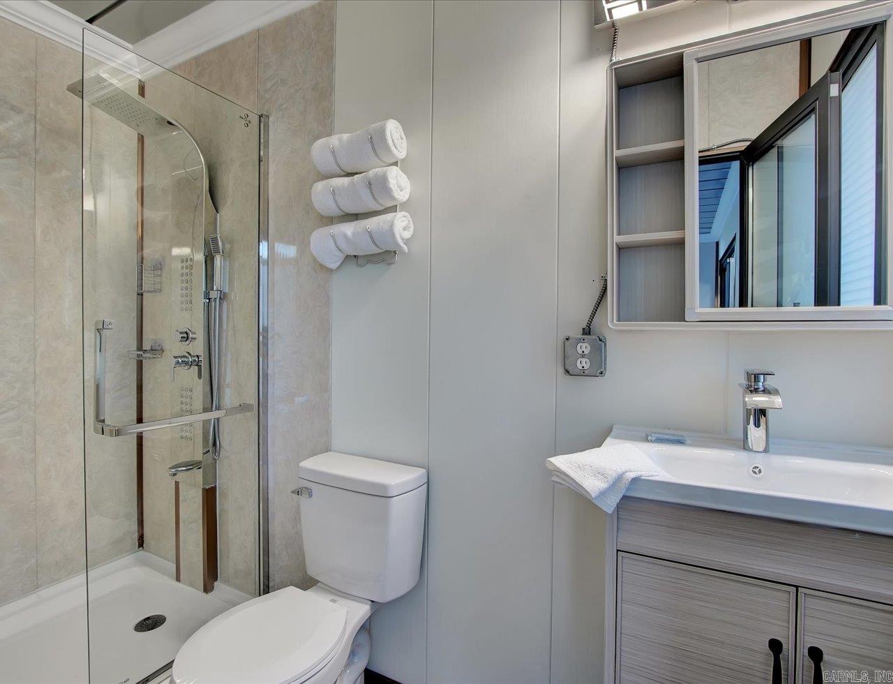 124 Waterfall Court Property Photo 30