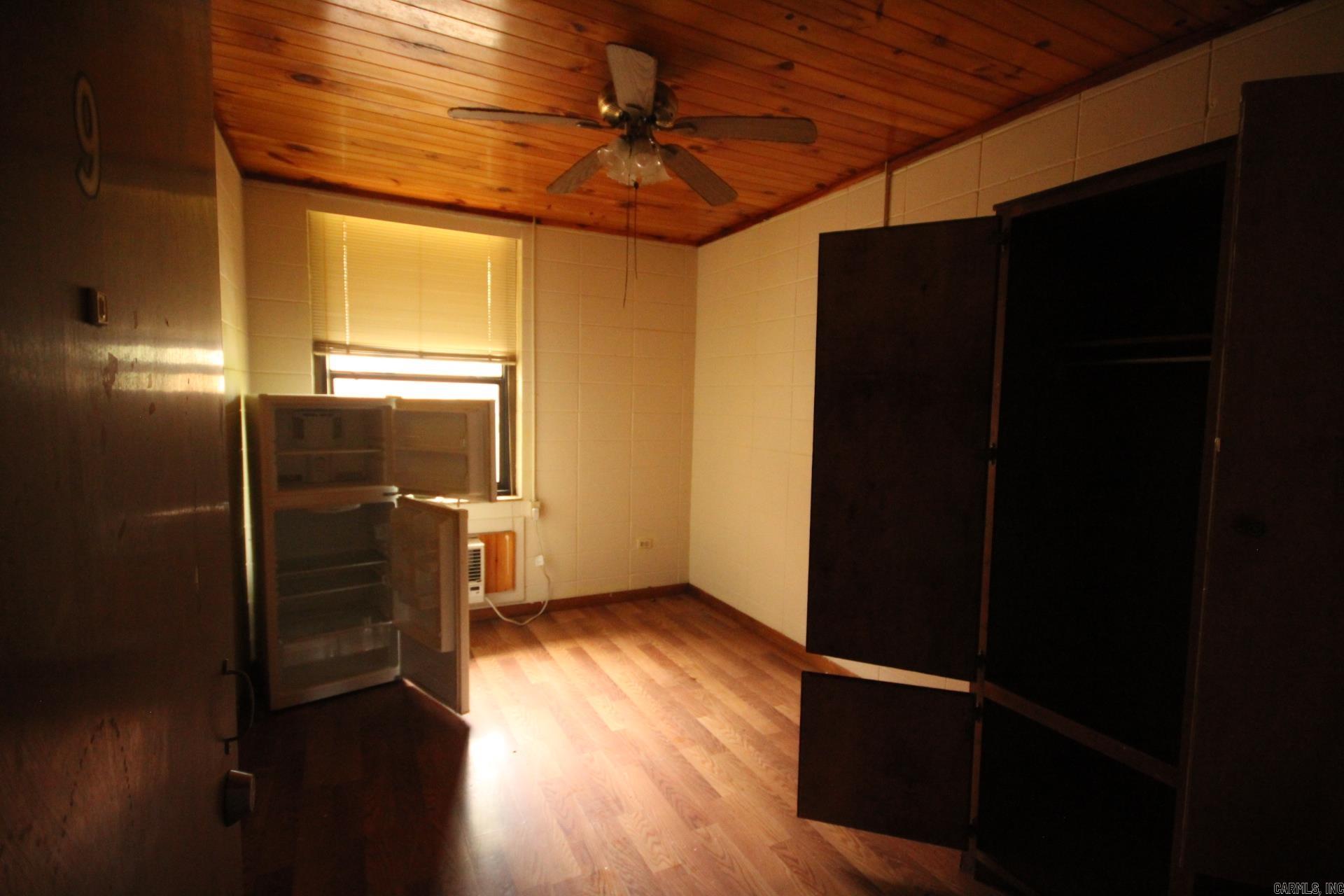 625 N Main Street Property Photo 10