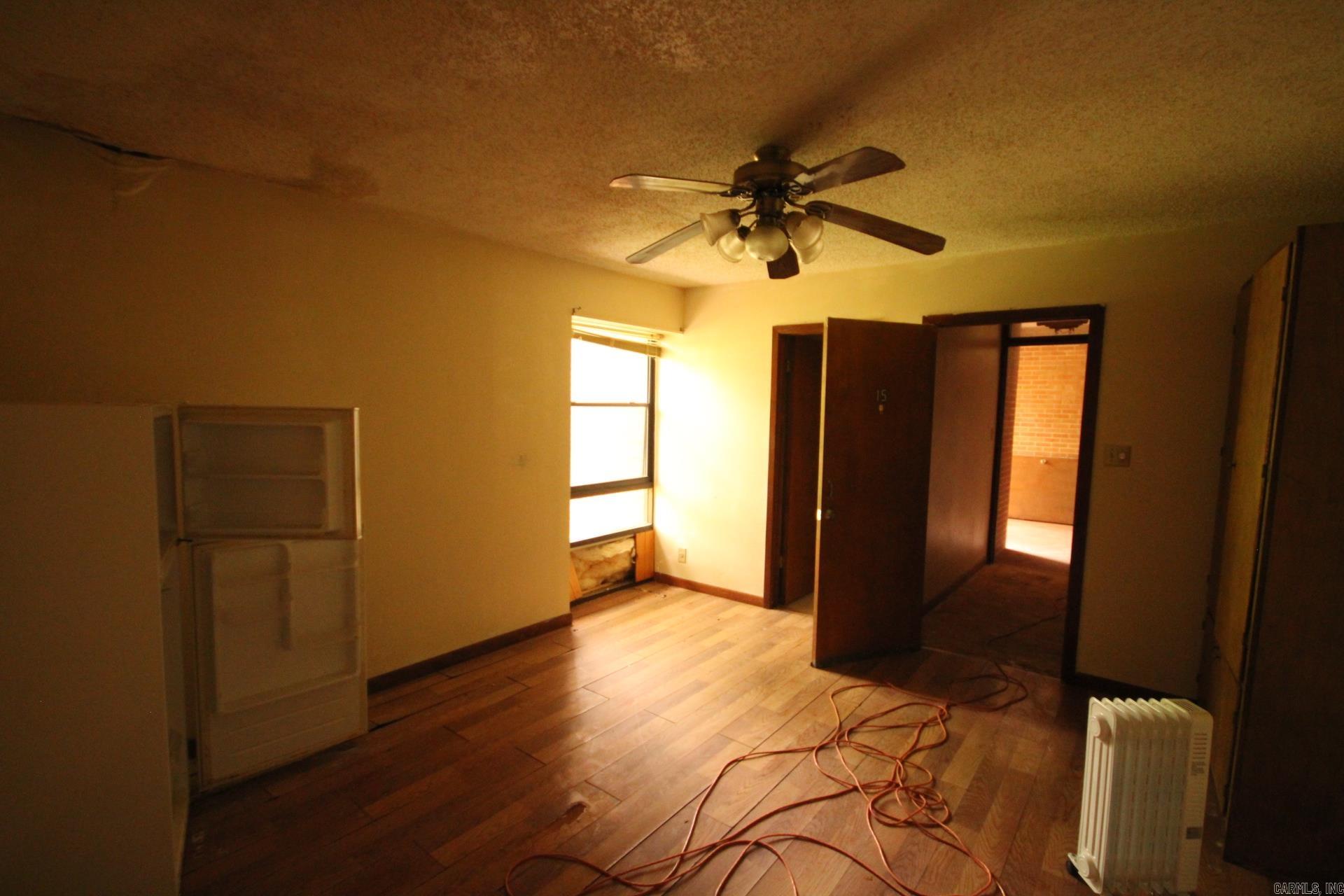 625 N Main Street Property Photo 11