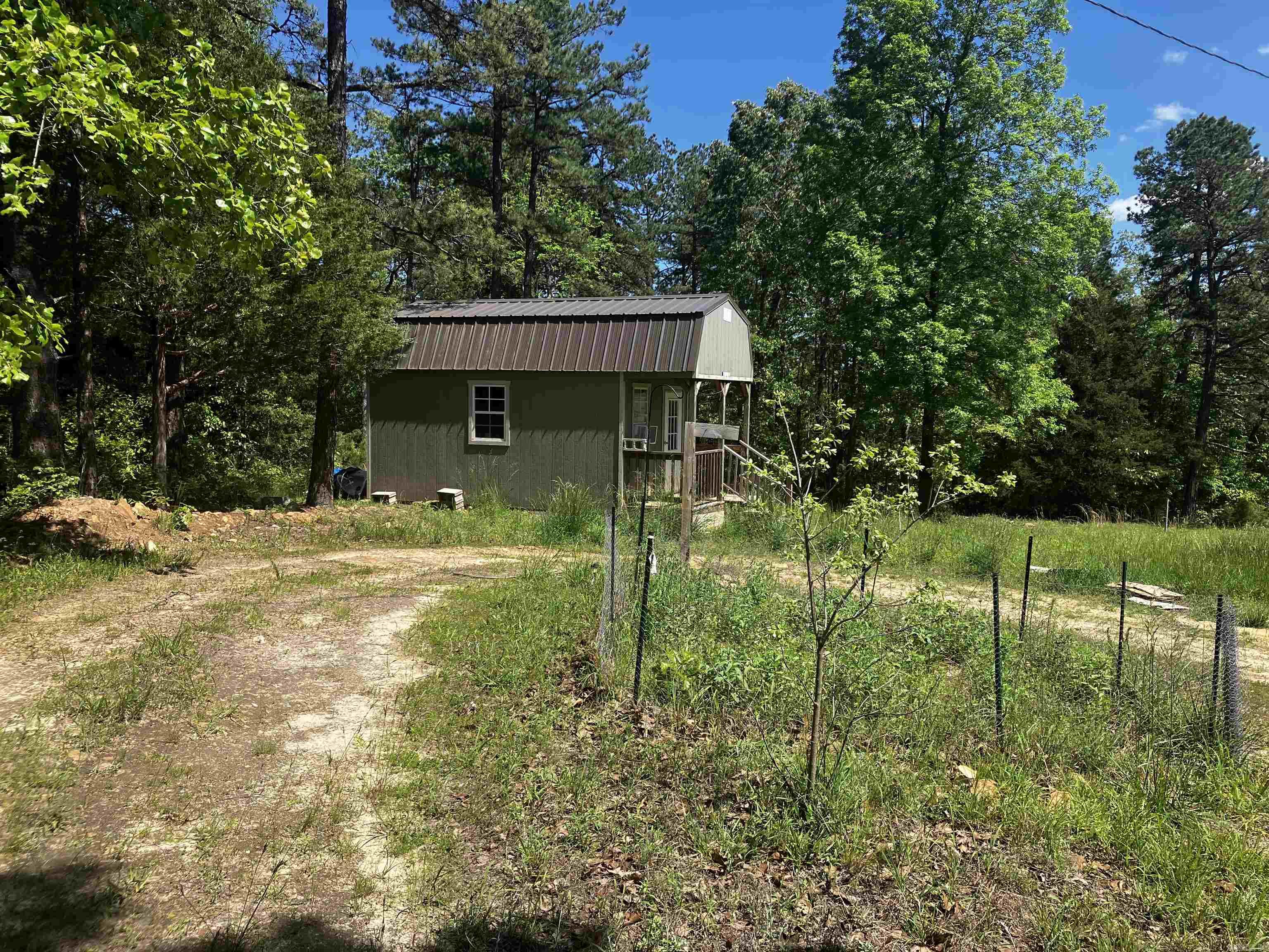 734 W Spring Hill Road Property Photo 8