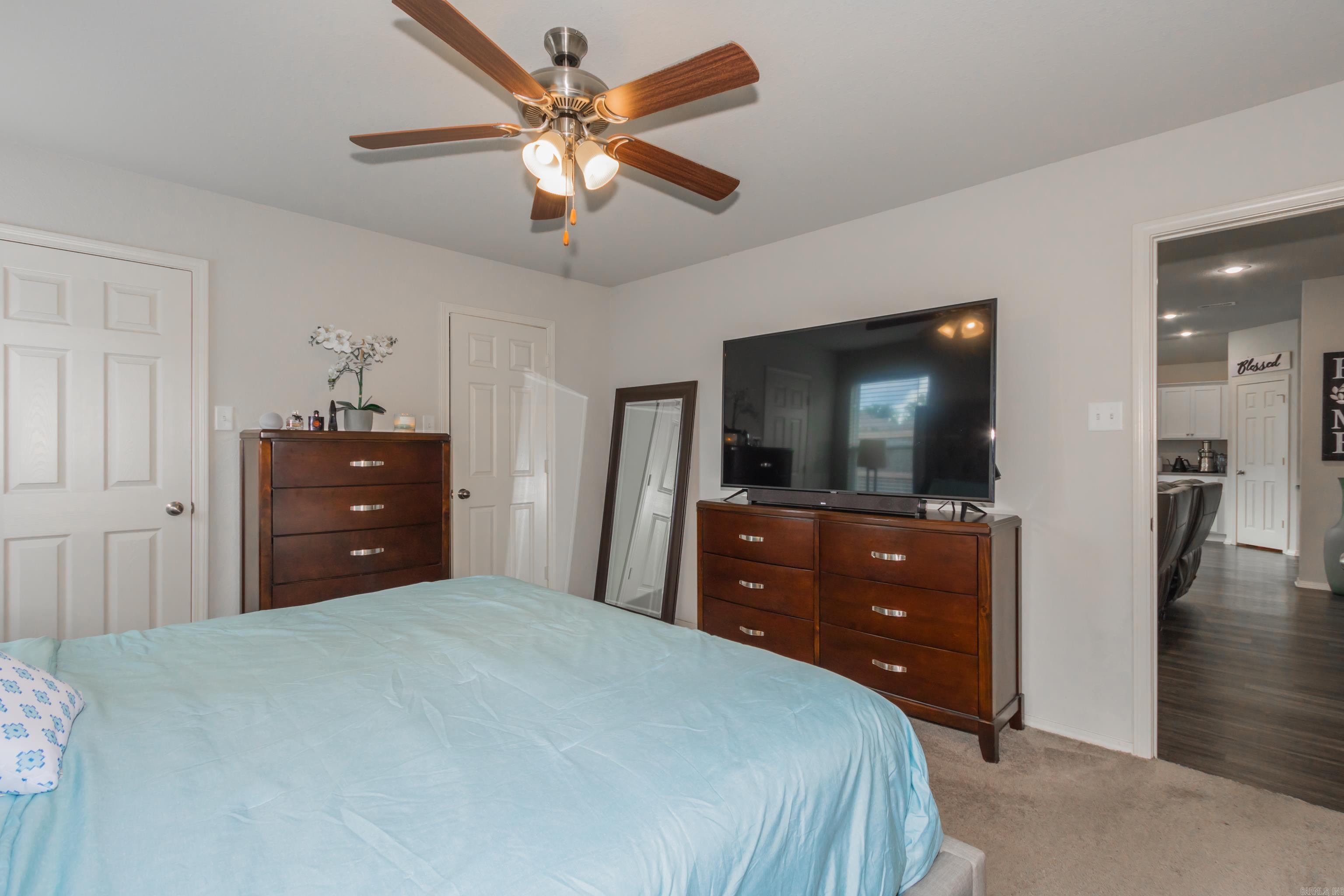 5001 Woodstream Drive Property Photo 21