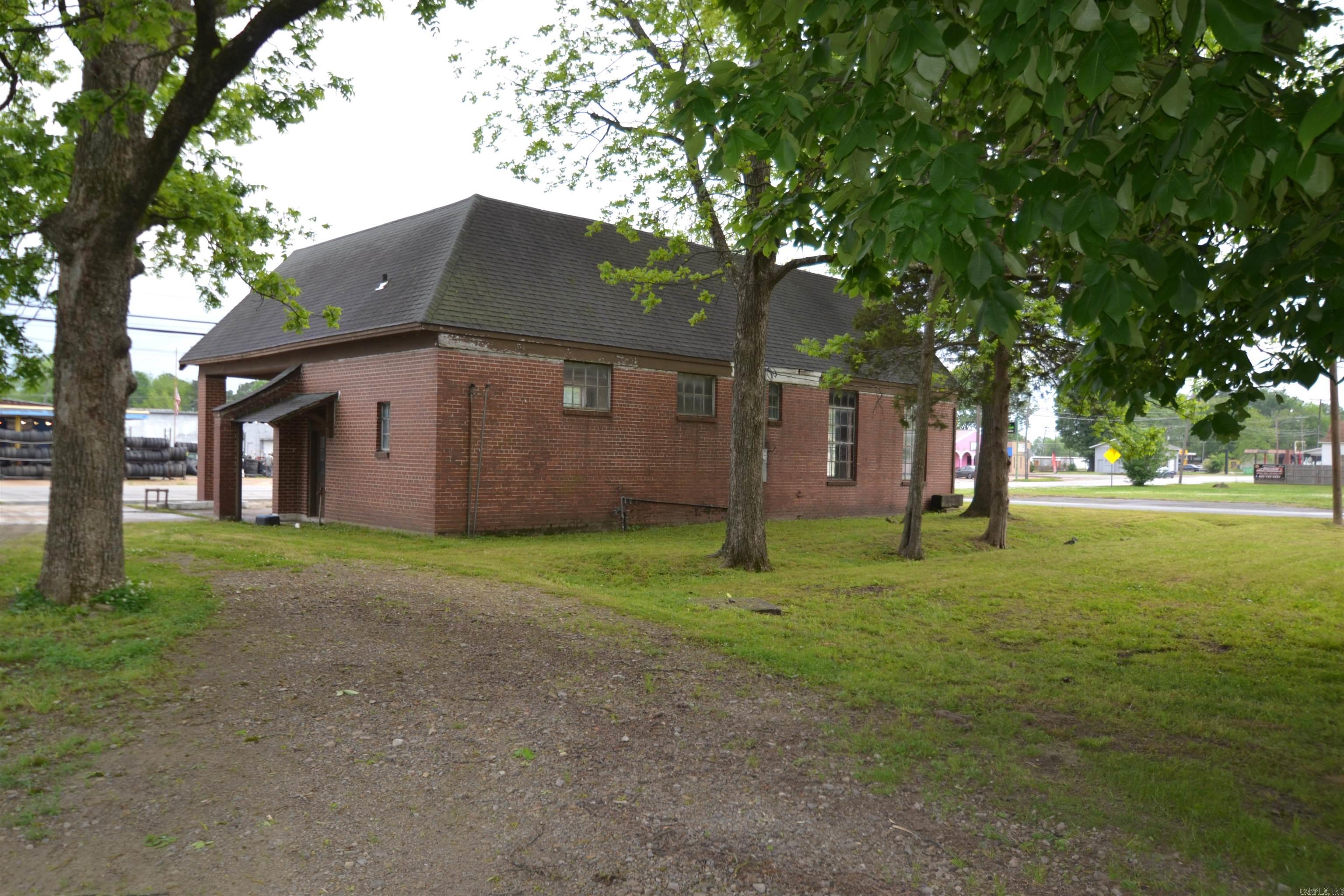 2901 Hwy 367 Property Photo 8