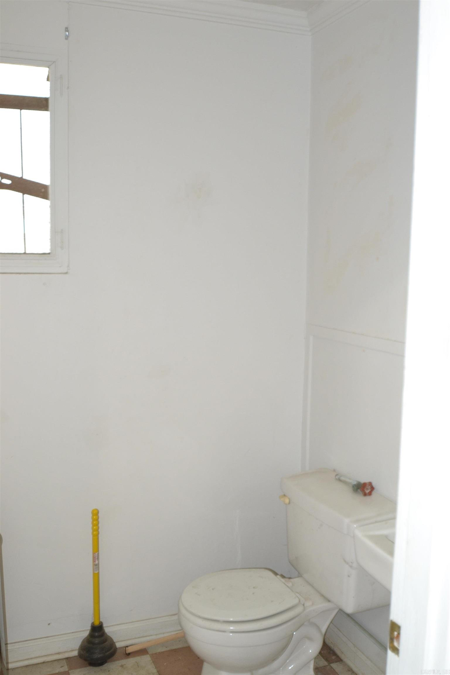 2901 Hwy 367 Property Photo 17