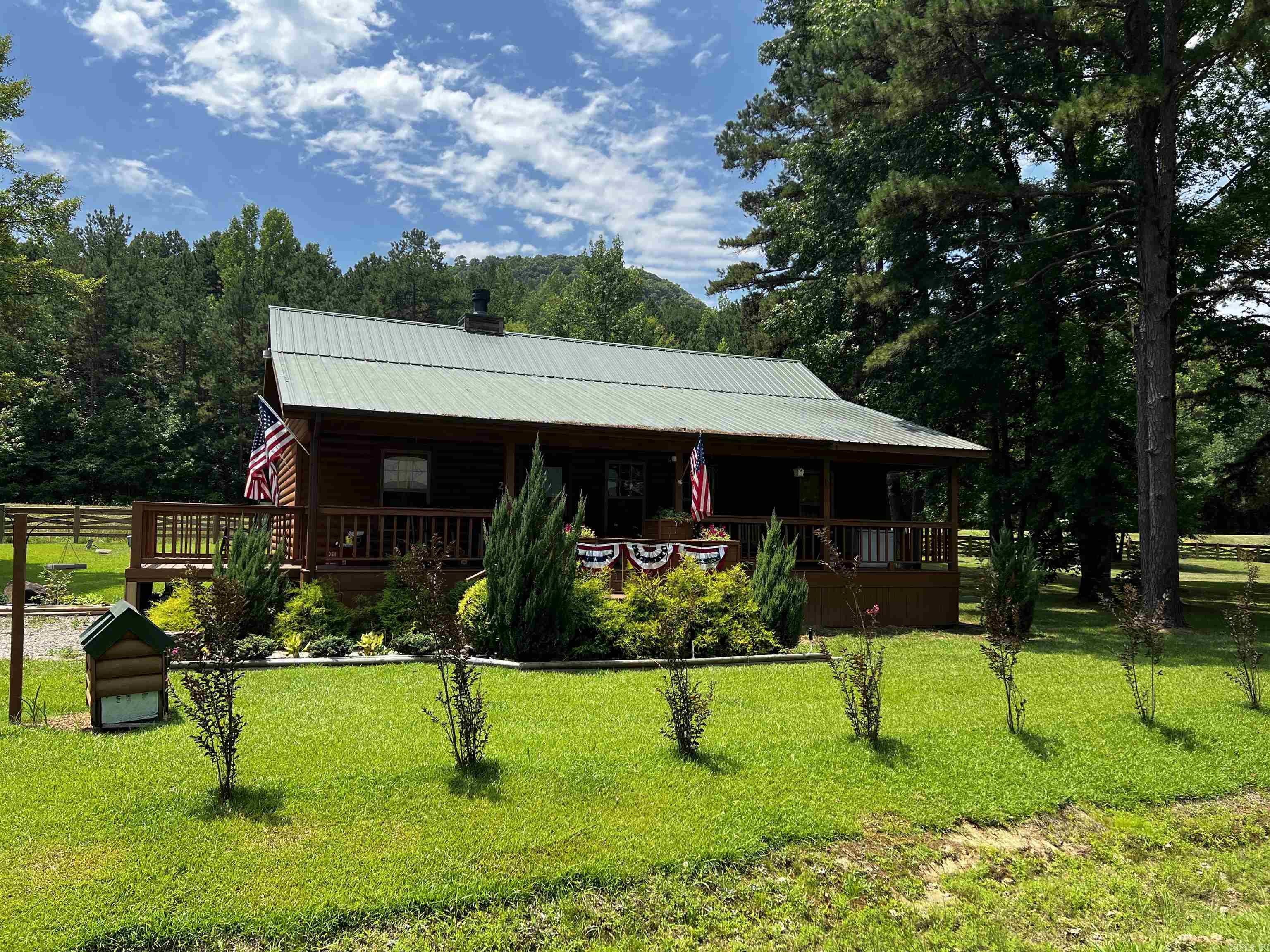 20 Lobo Landing Property Photo 1