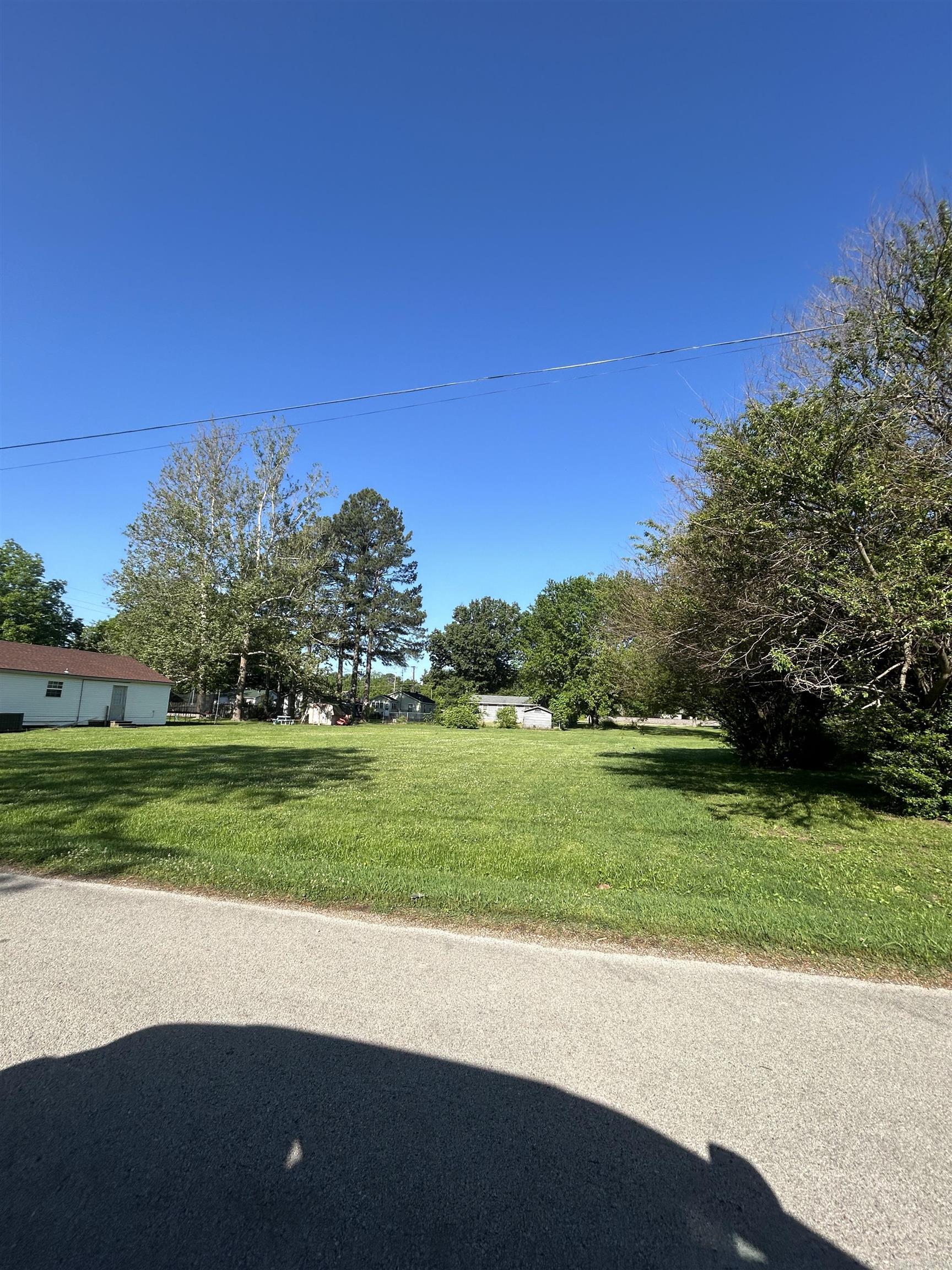 N Garfield Property Photo