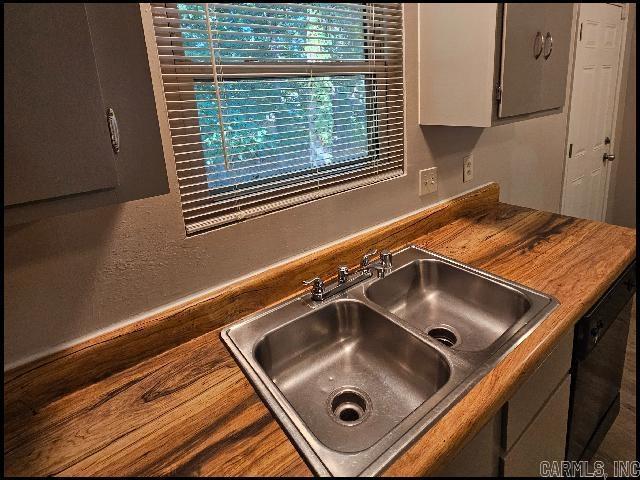 13 Dawn Court Property Photo 9