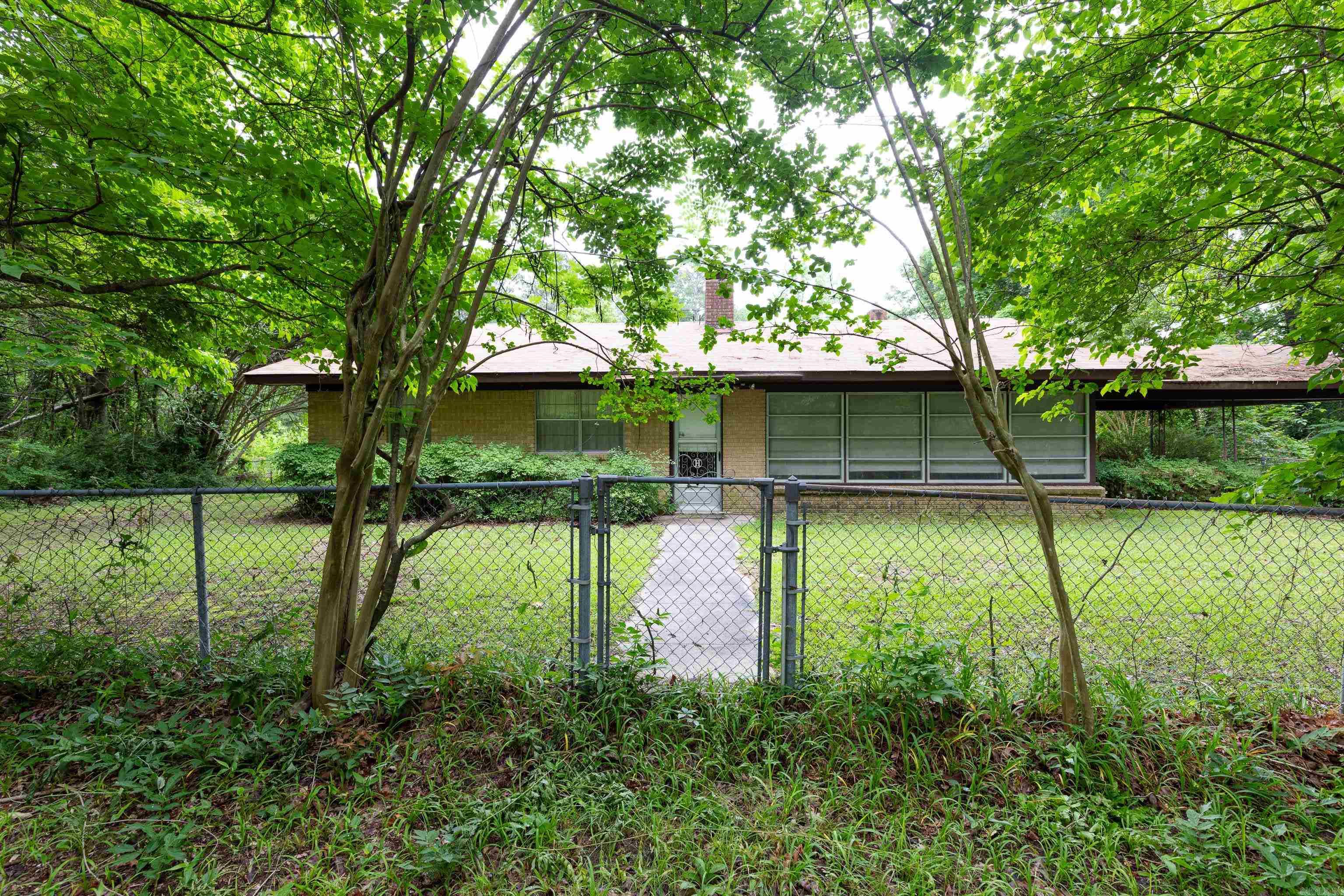 16 5s 10w Real Estate Listings Main Image