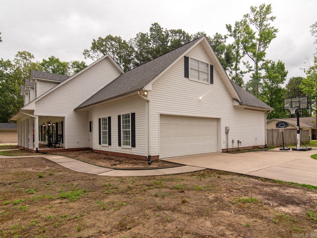 10 Deer Horn Cove Property Photo 7