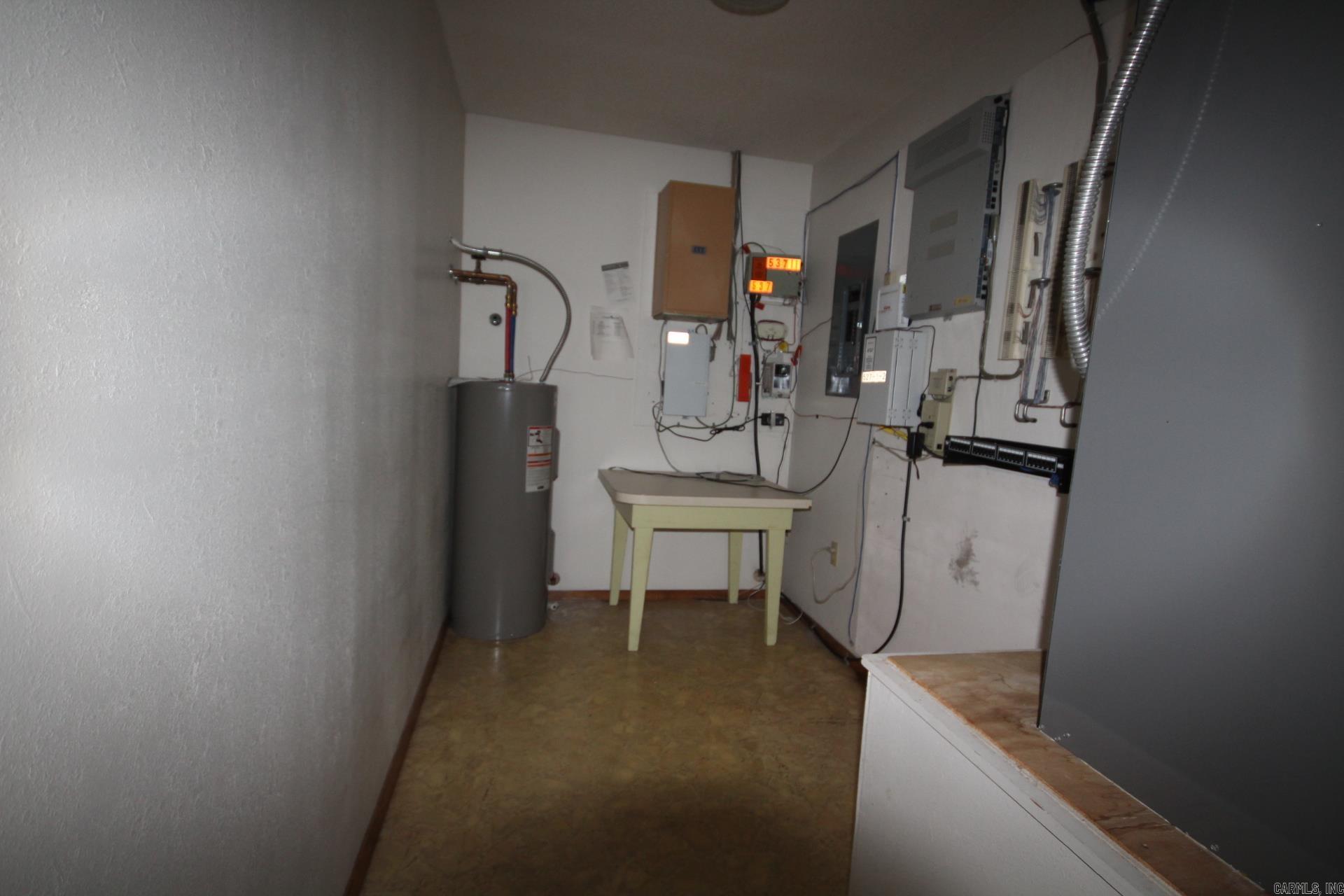 527 N Main Street Property Photo 10