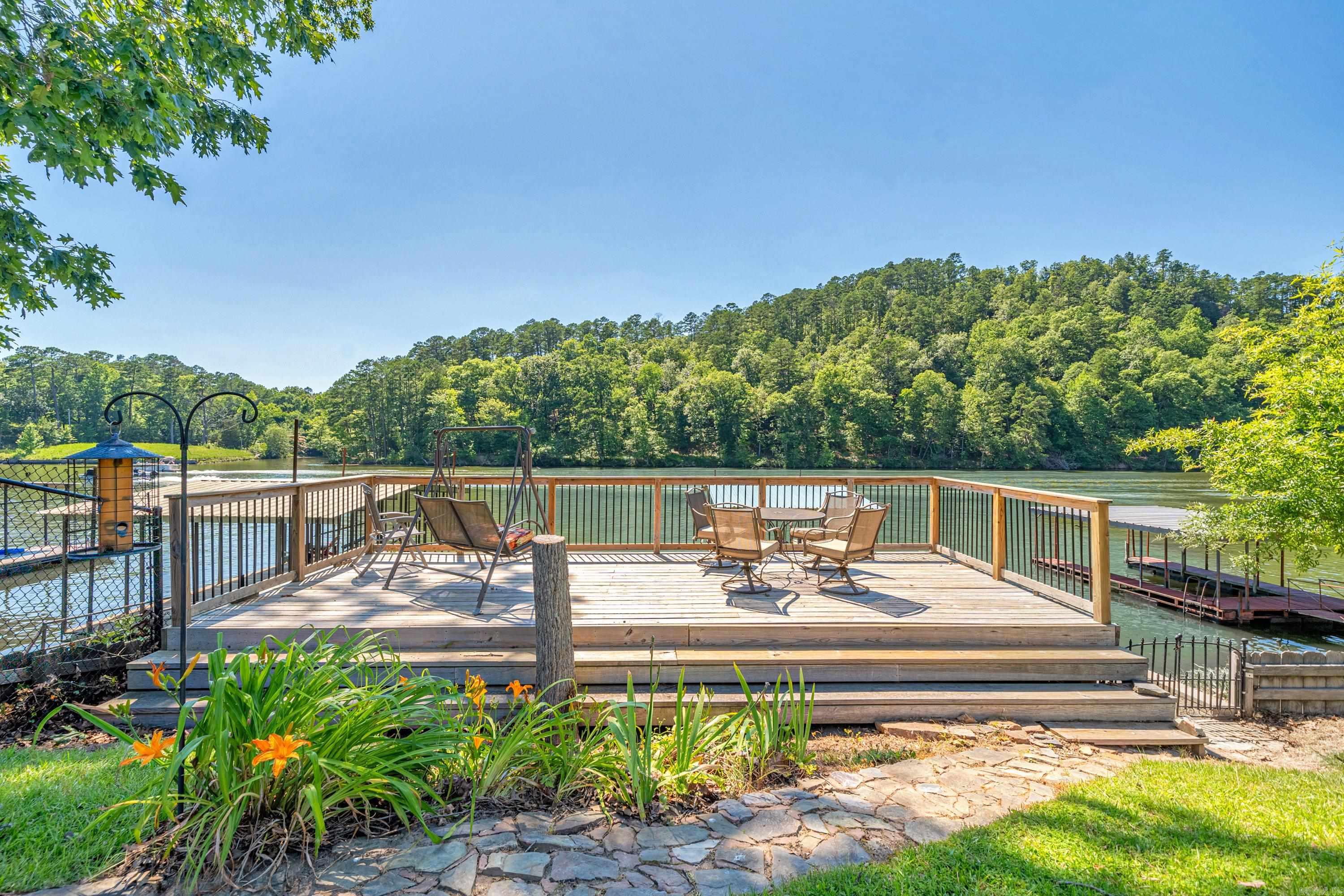1572 Treasure Isle Road Property Photo