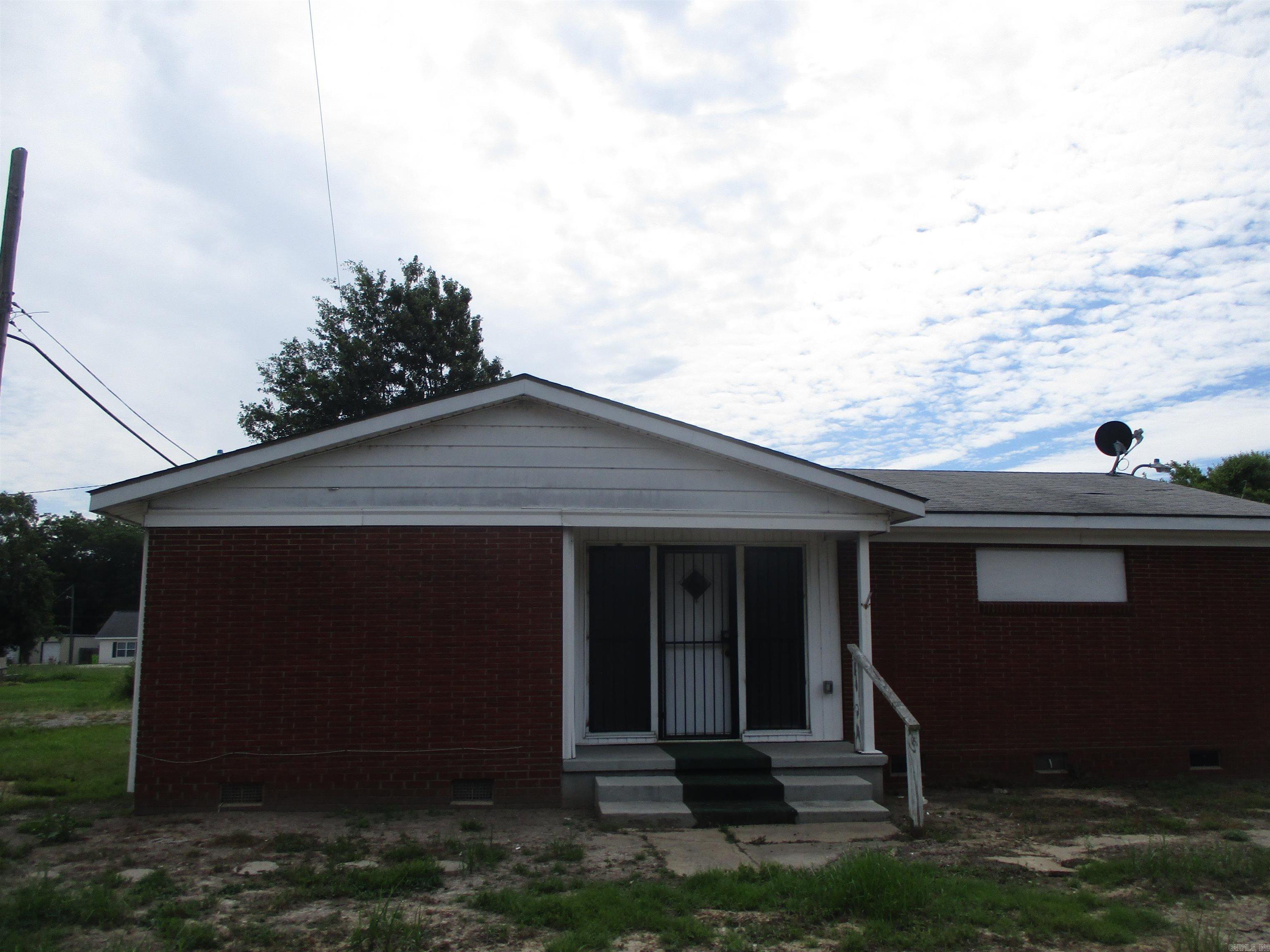 910 N Buerkle Property Photo