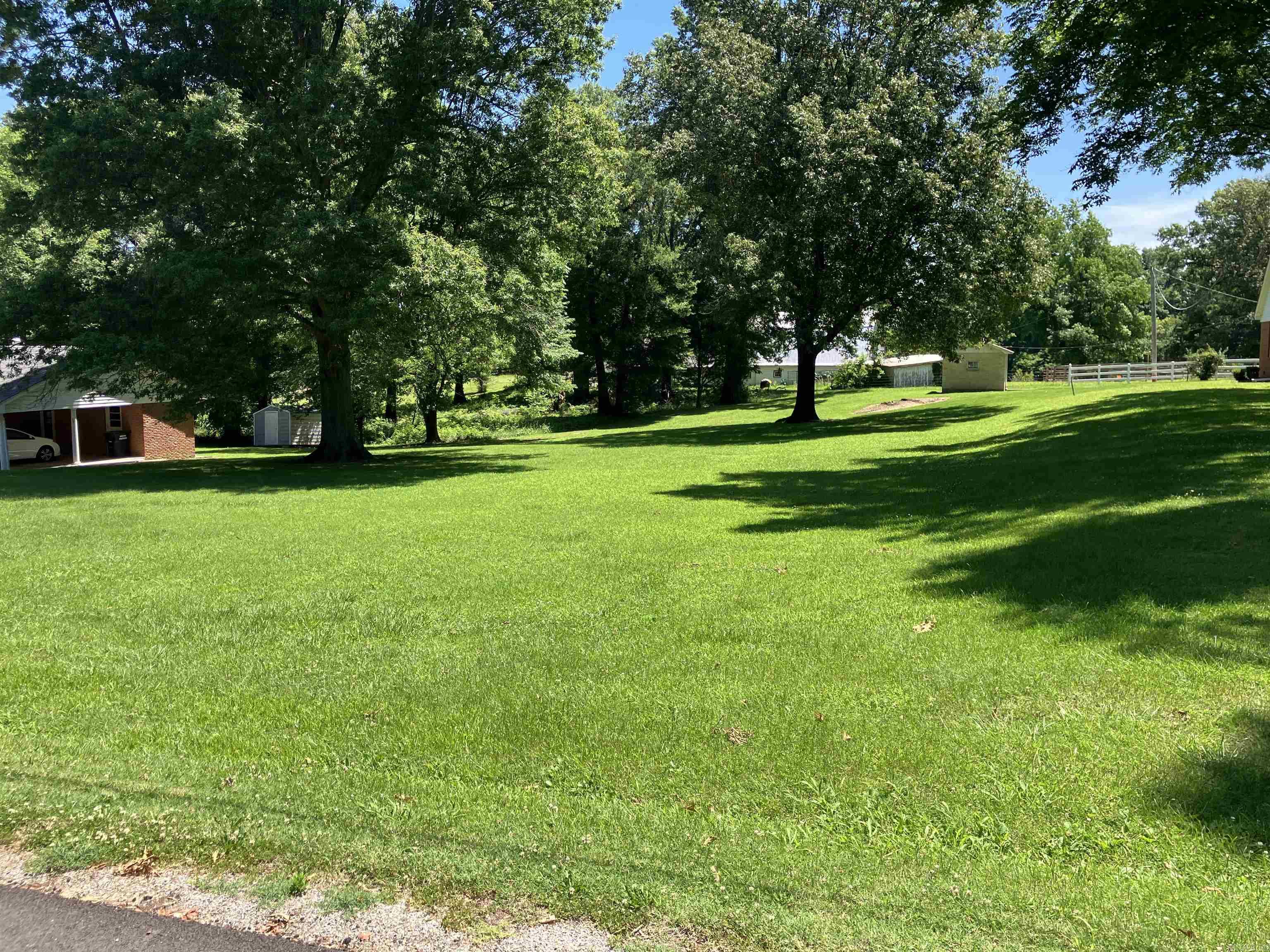 702 S 12th Avenue Property Photo 18