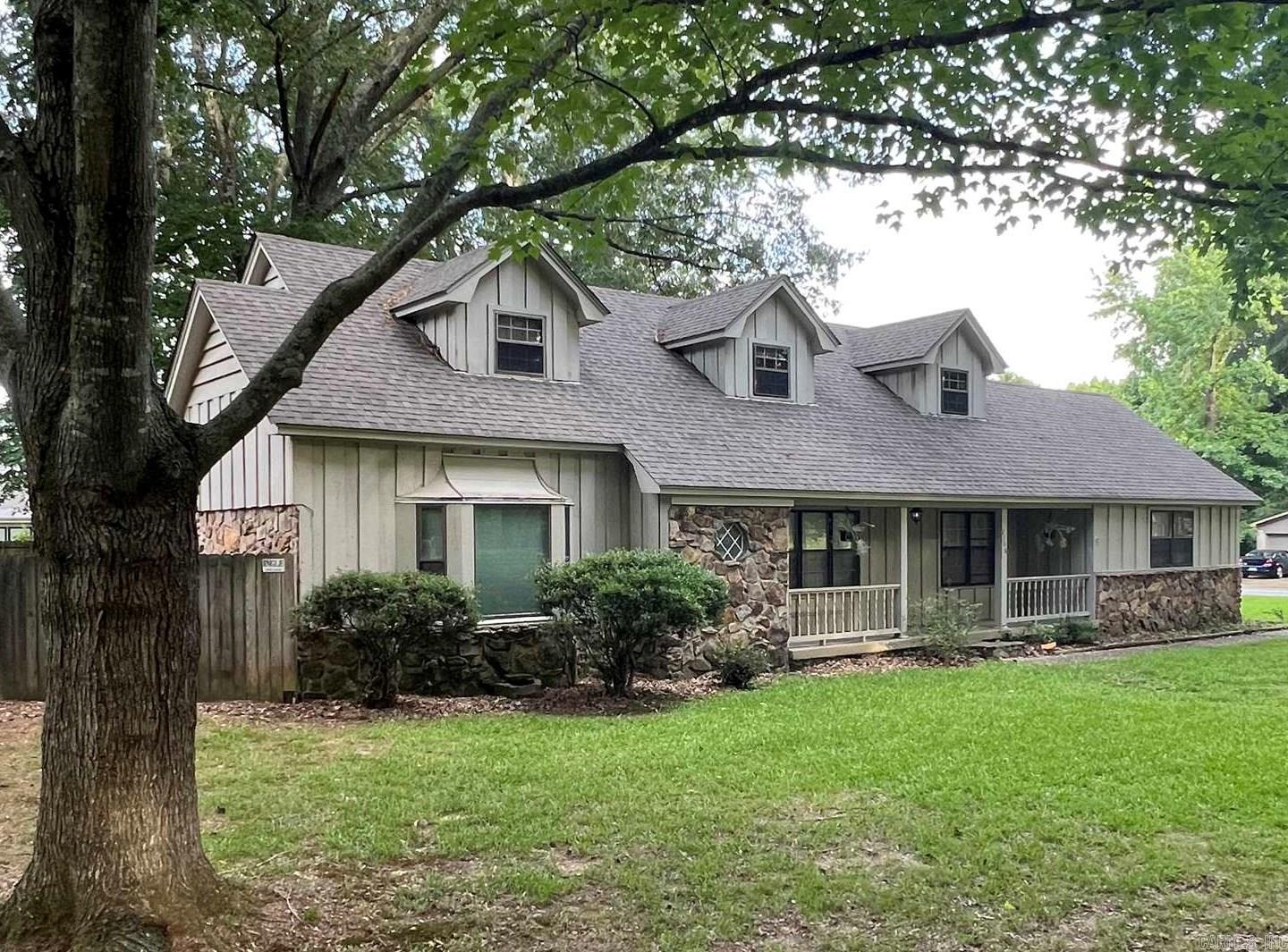 2706 Northeastern Avenue Property Photo