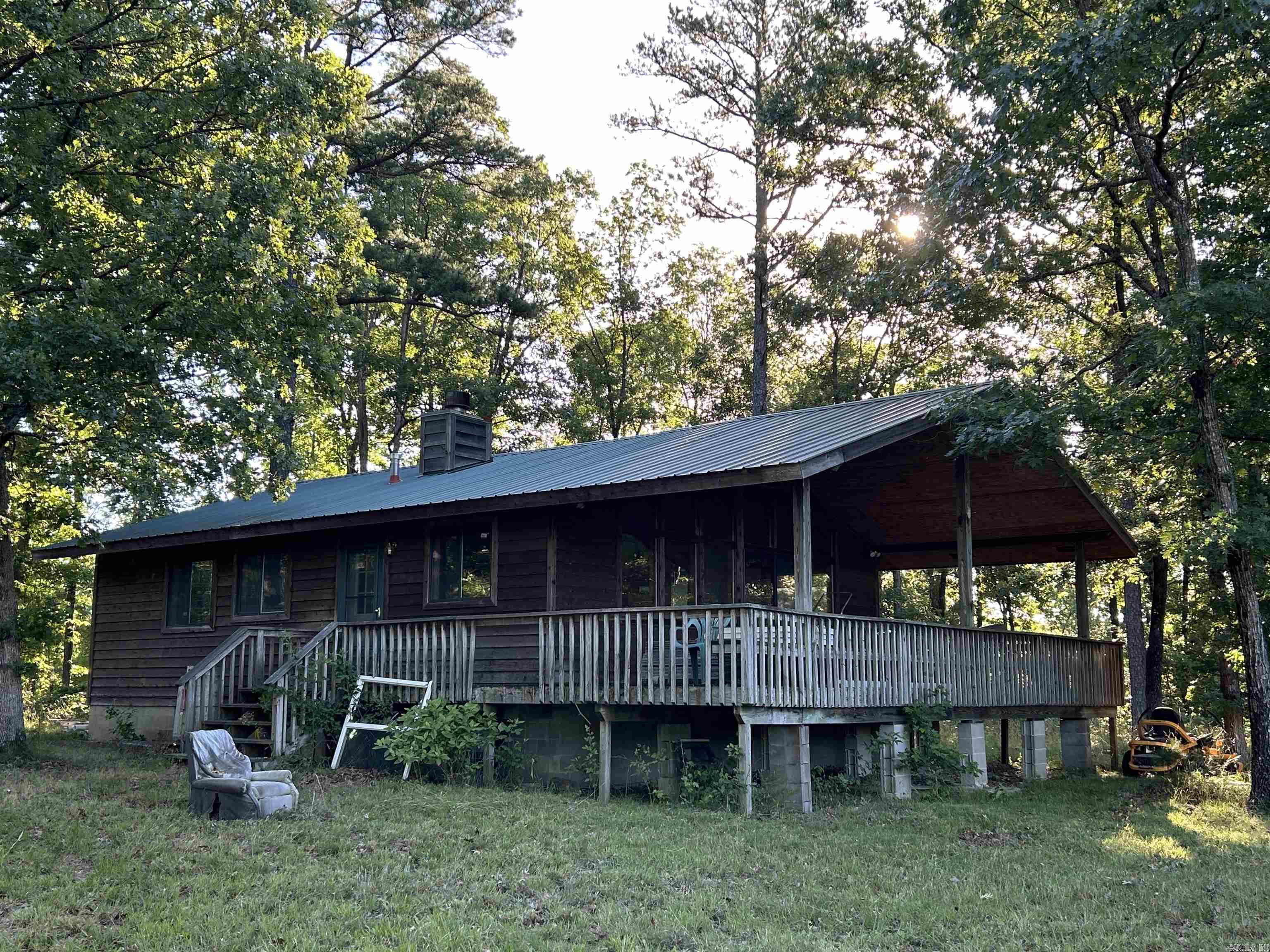 2325 Six Ridge Road Property Photo 1