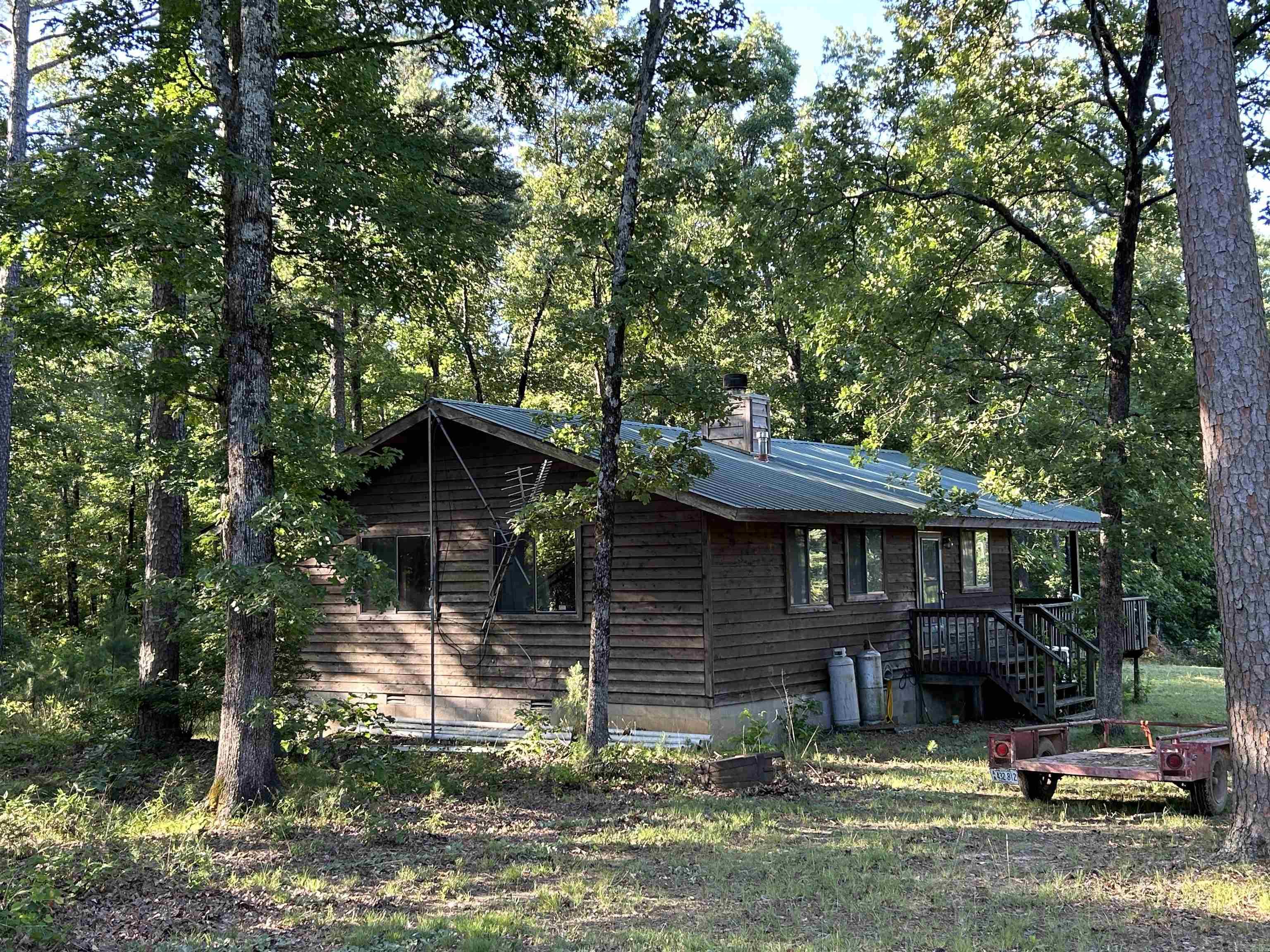2325 Six Ridge Road Property Photo 5