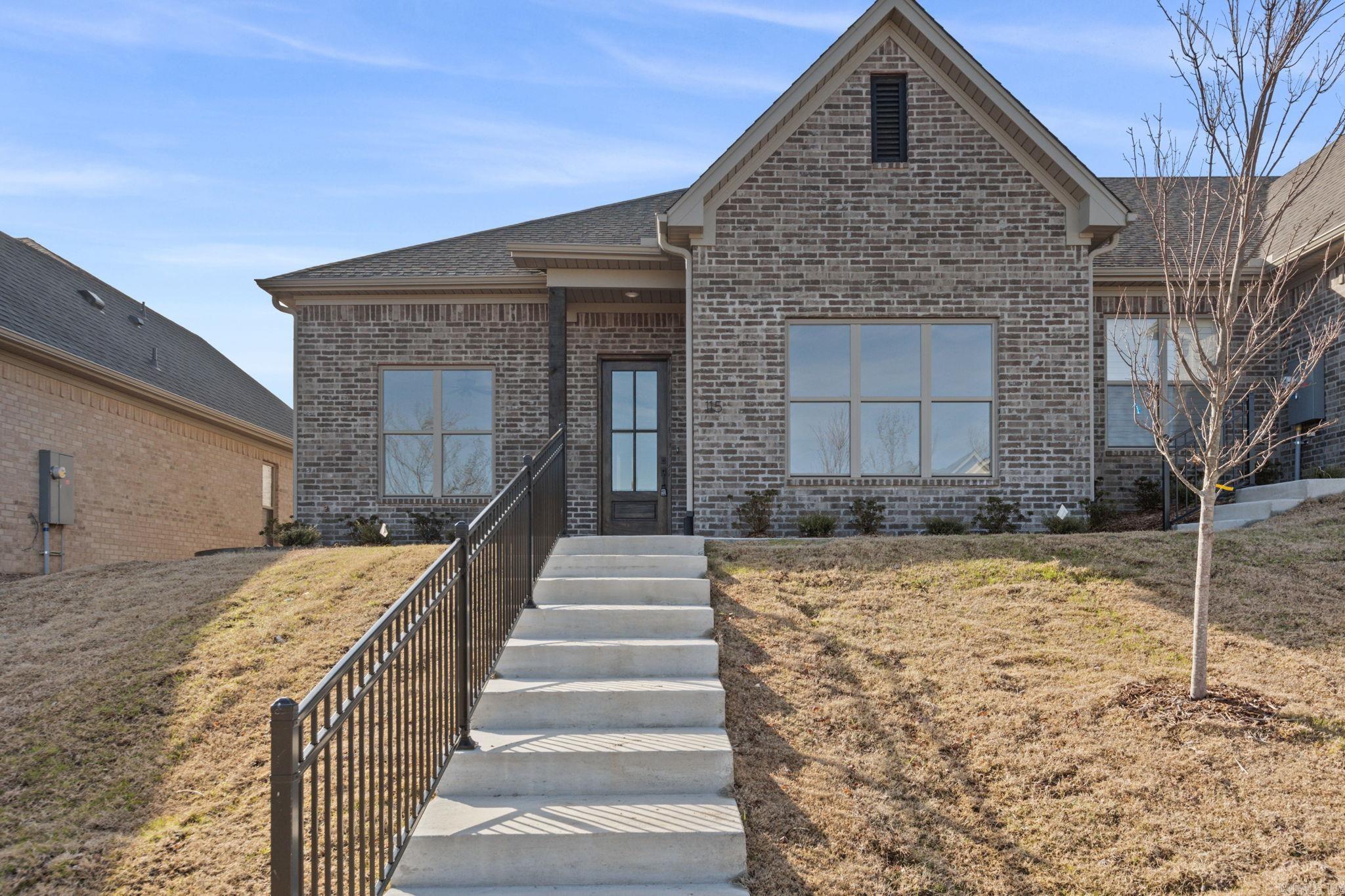 115 Edgewood Circle Property Photo