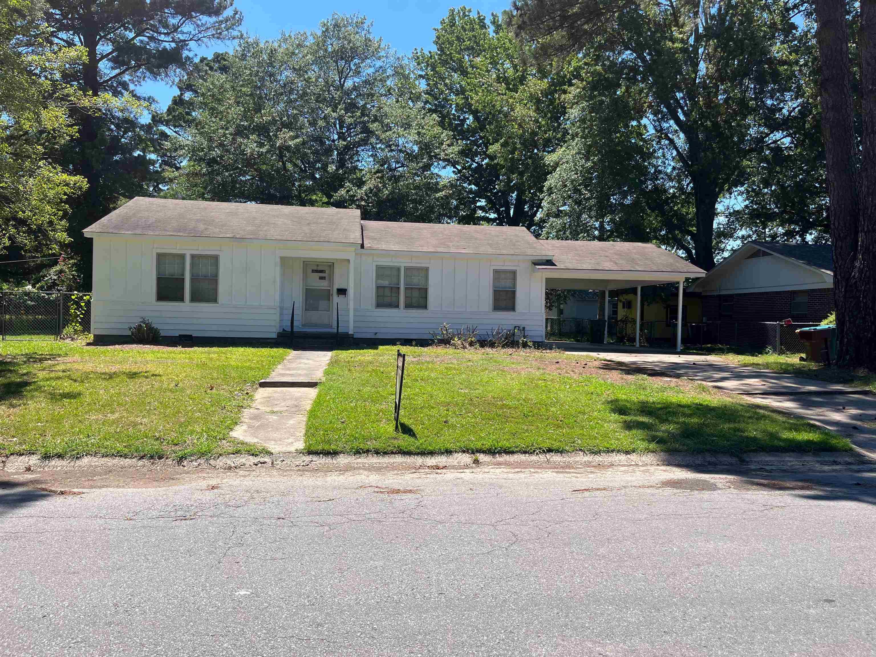 2802 Edgewood Drive Property Photo