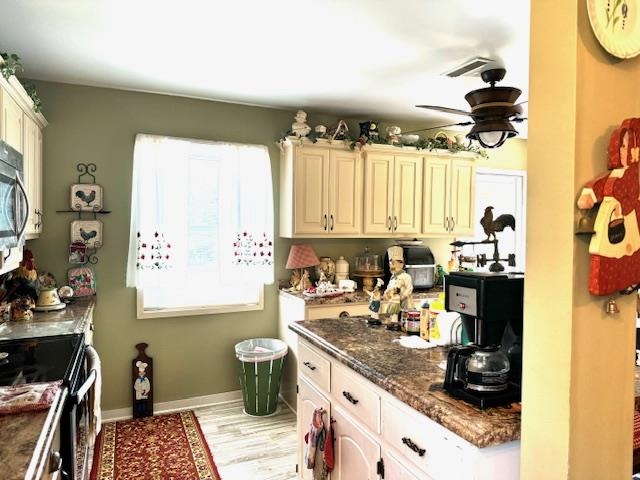 877 Highway 63 Property Photo 9