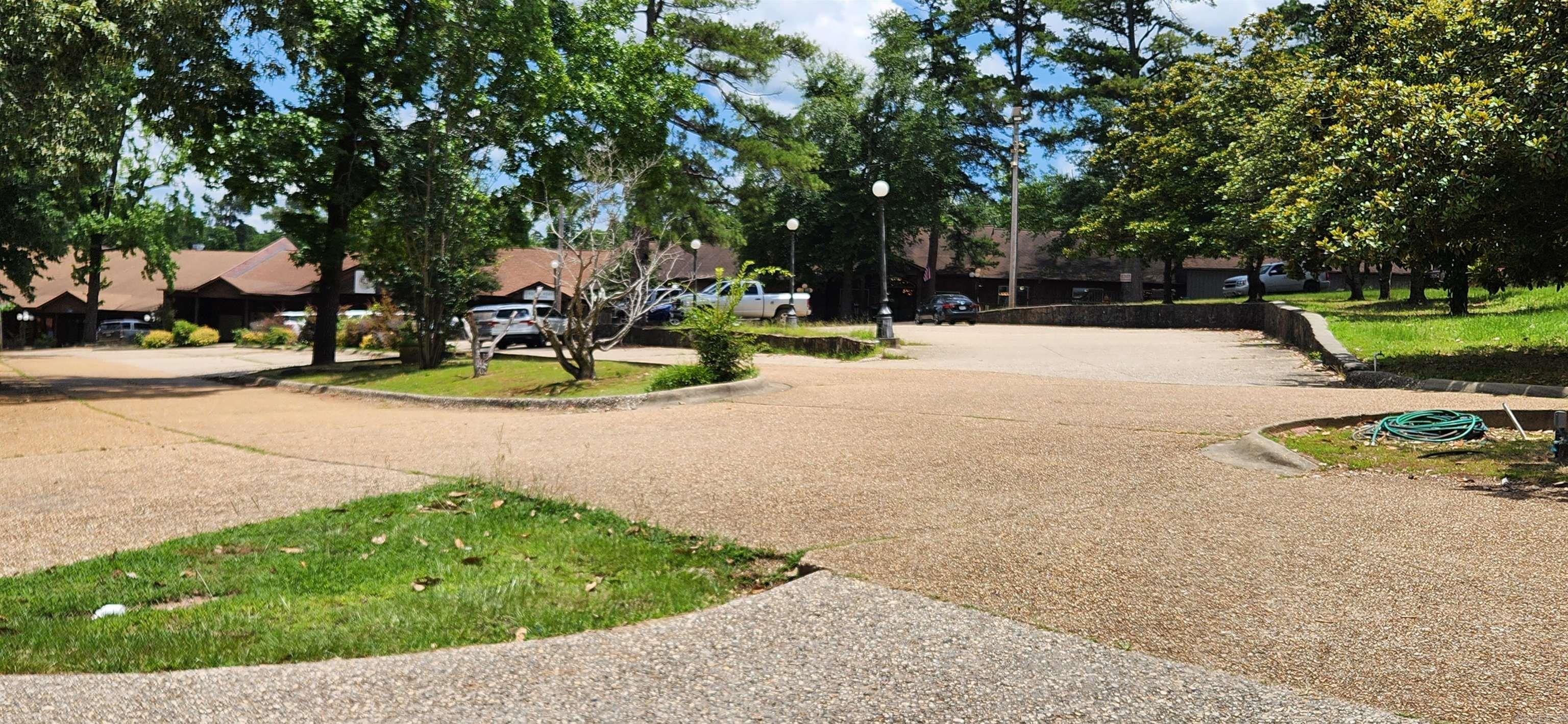 111 Knight Haven Cir Property Photo 3