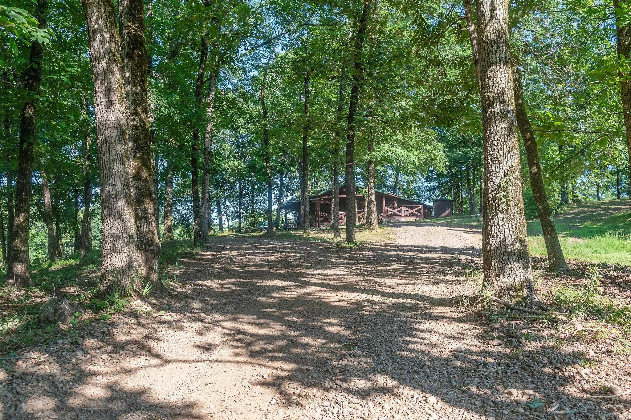 343 Almond Rd Property Photo 6