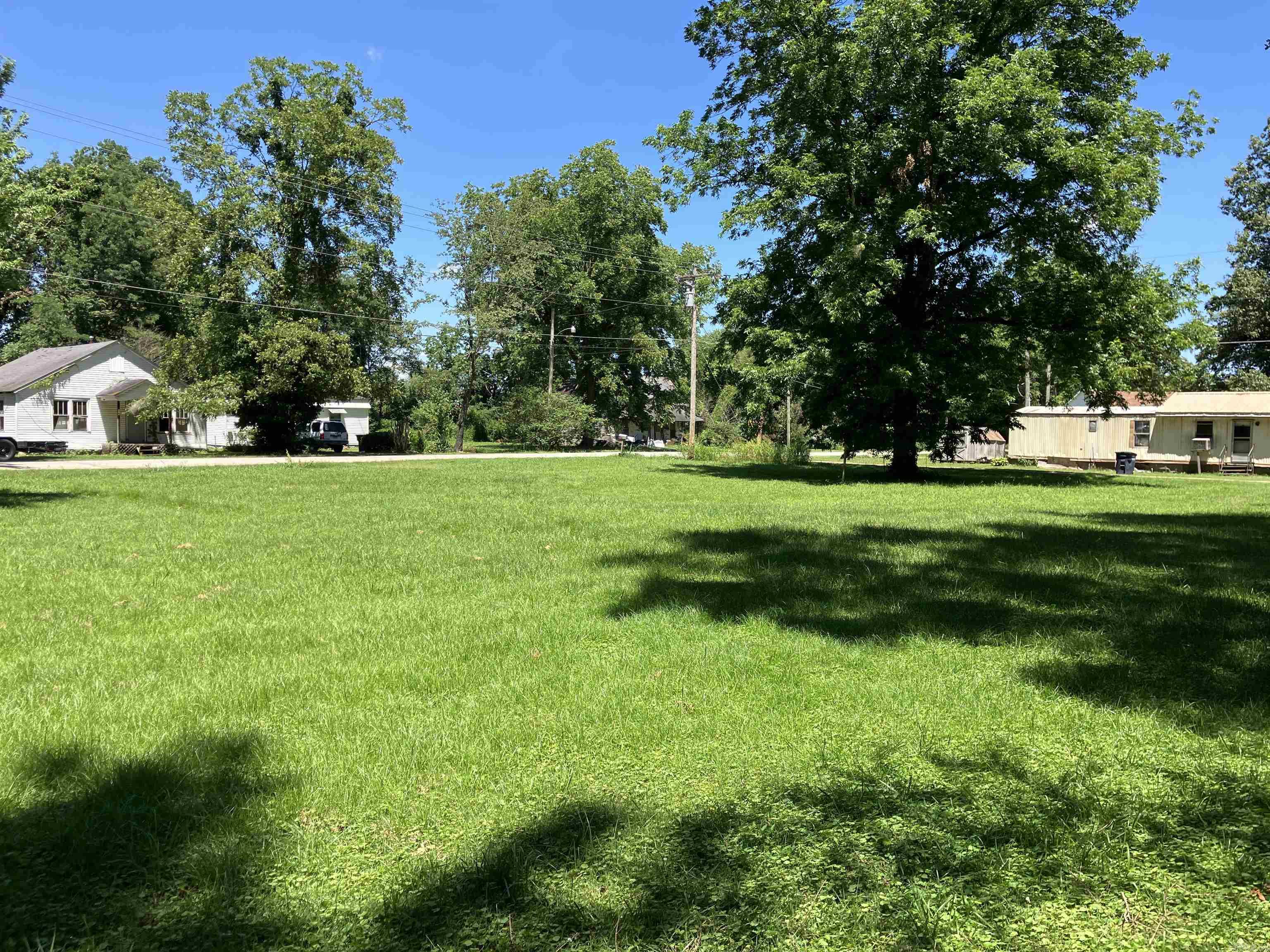 520 S Houston Property Photo 6