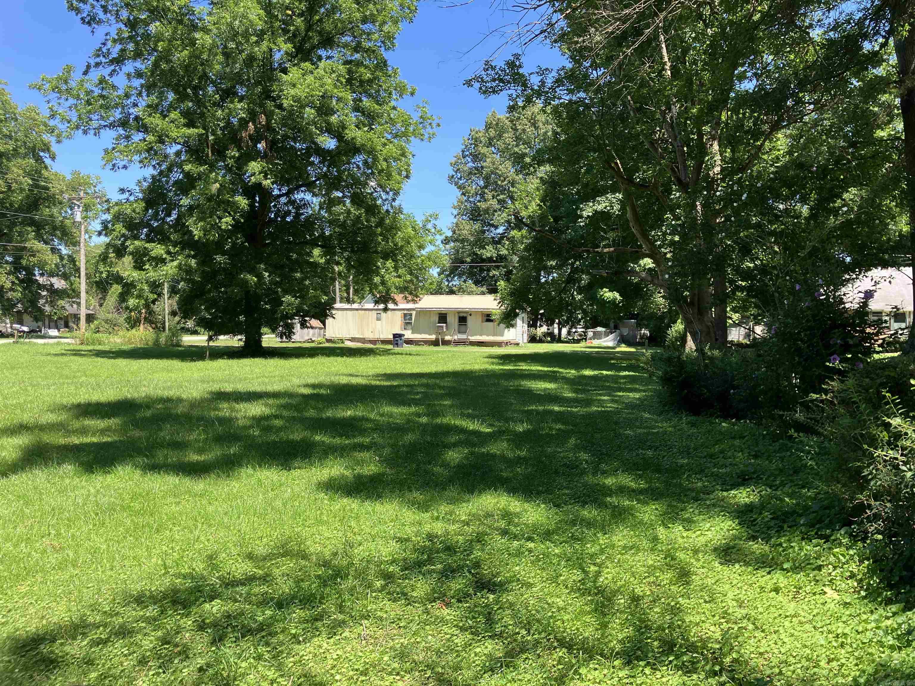 520 S Houston Property Photo 7