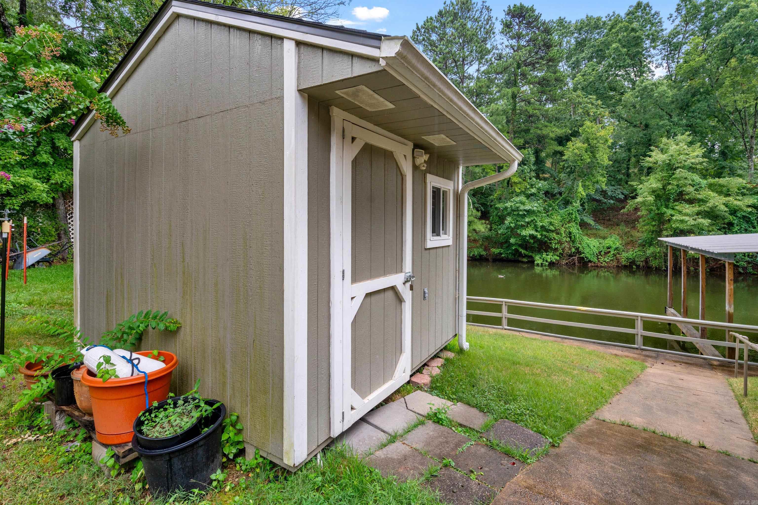 131 Buster Reed Property Photo 32