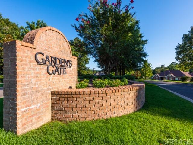 222 Gardens Gate Circle Property Photo 3