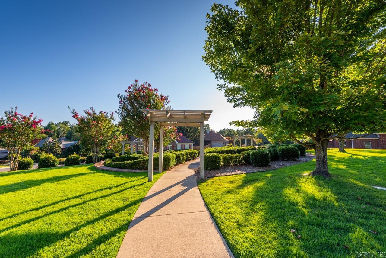 222 Gardens Gate Circle Property Photo 4