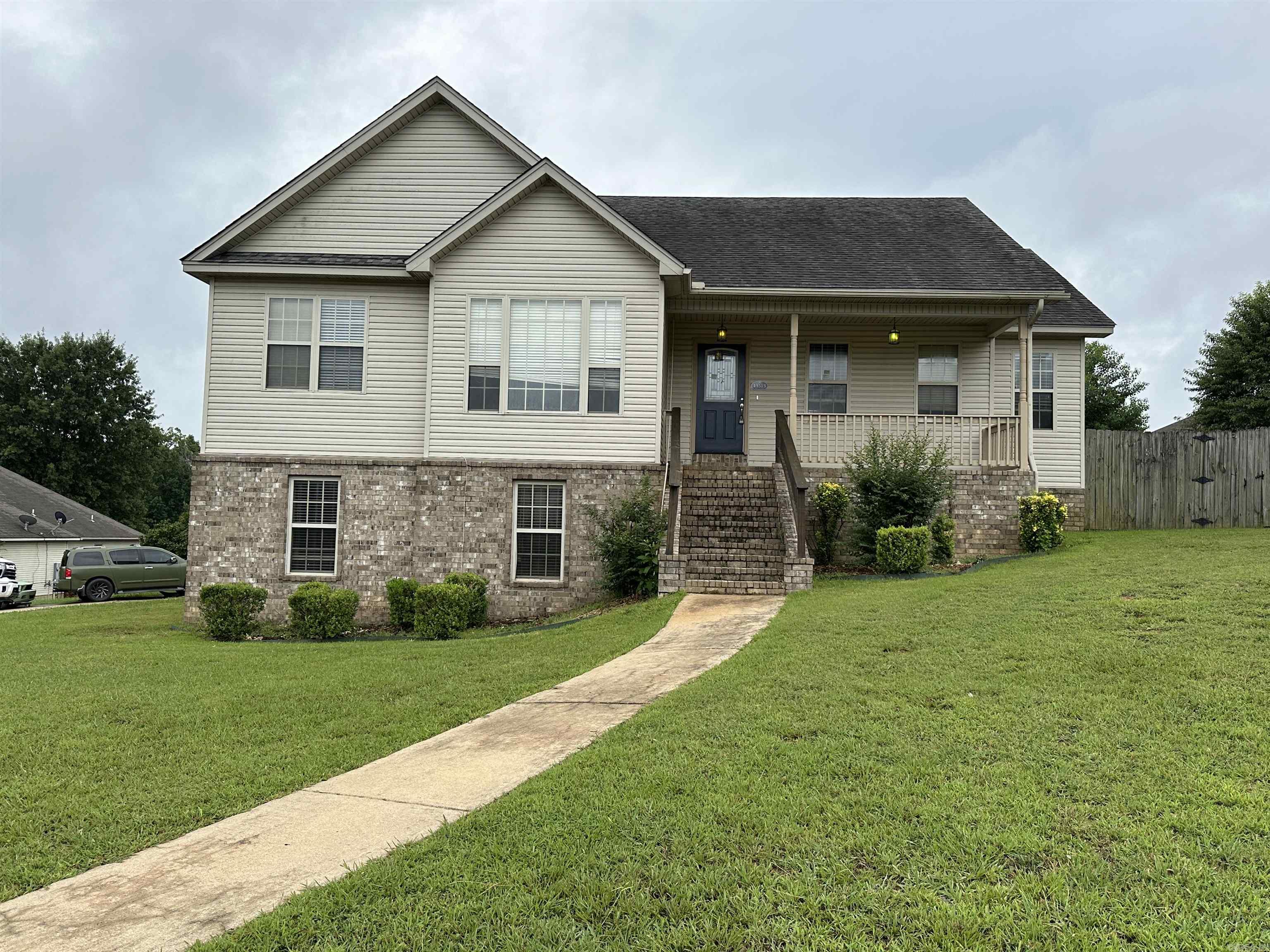 13513 Dynasty Property Photo