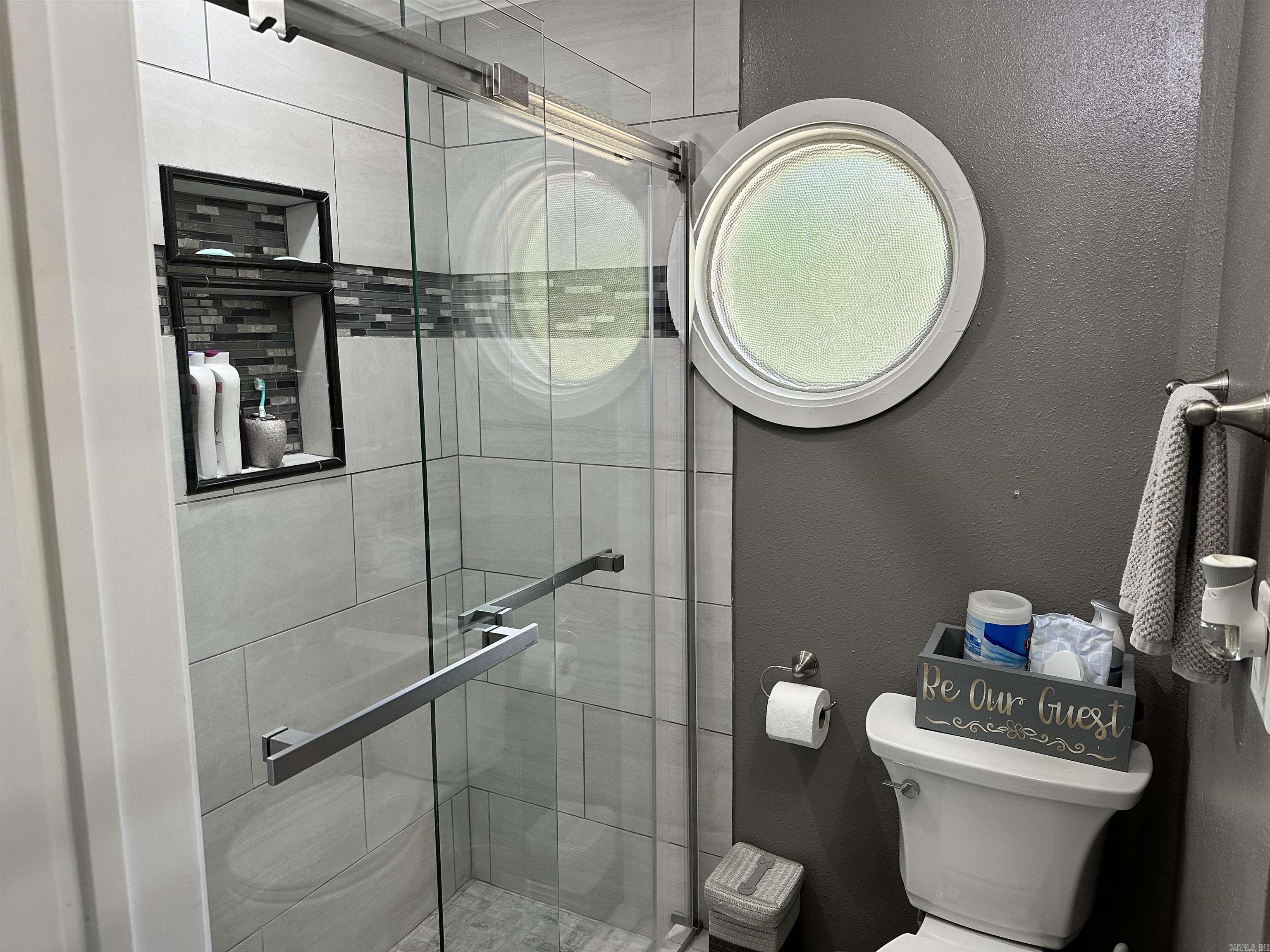 941 Highland Property Photo 24