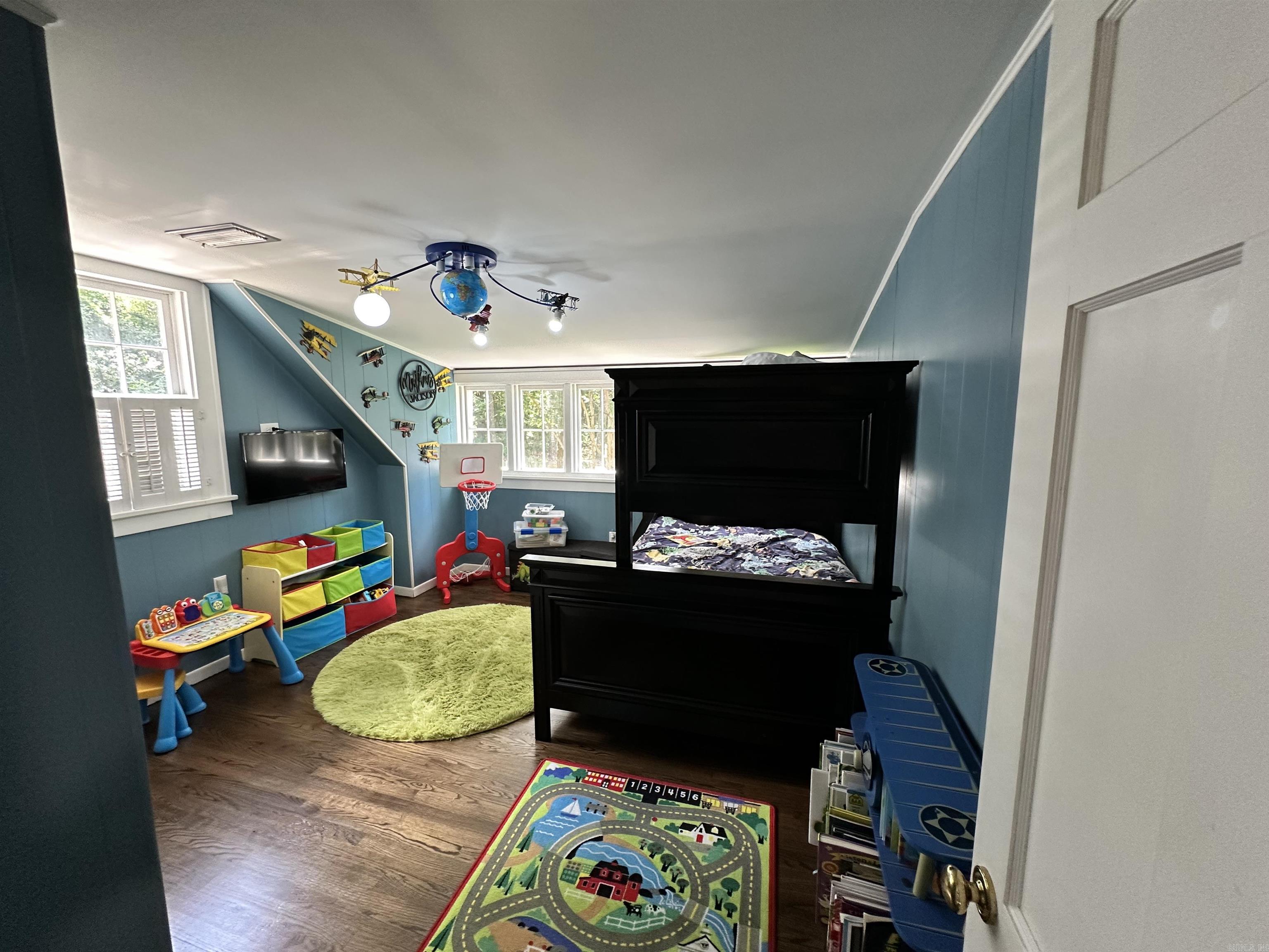941 Highland Property Photo 38