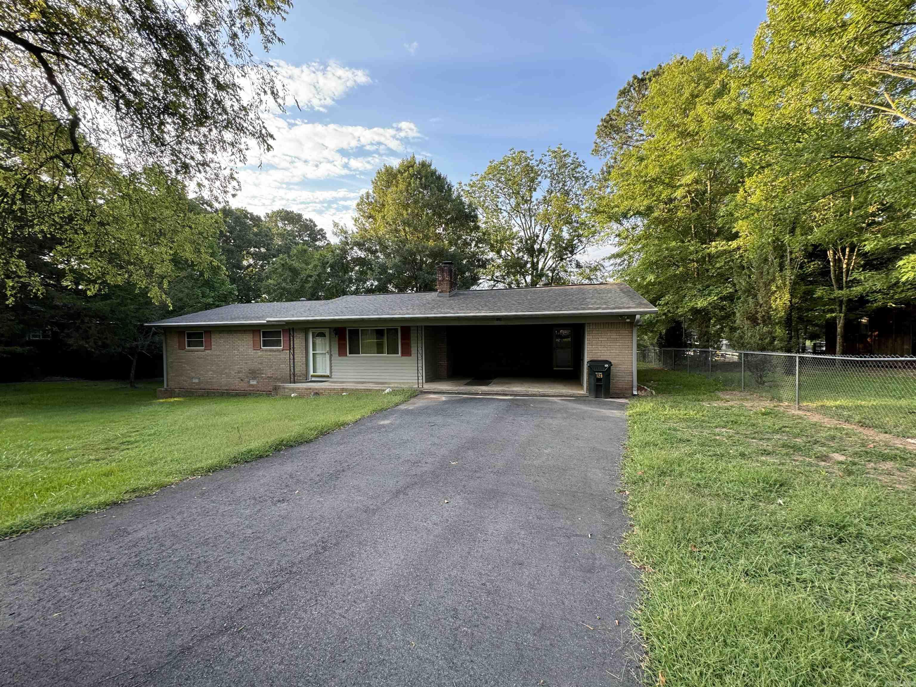 128 Bender Point Property Photo 1