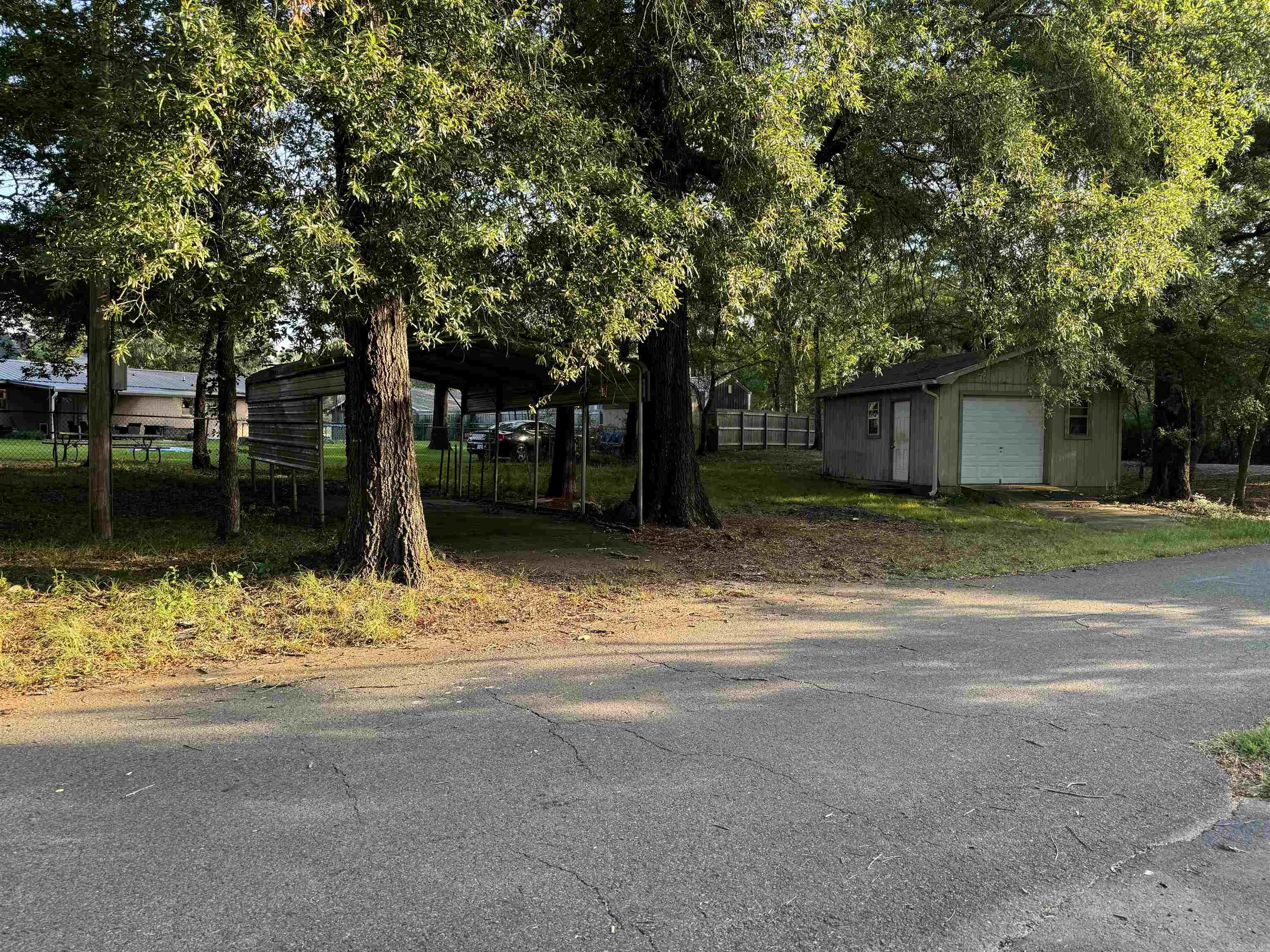 128 Bender Point Property Photo 5