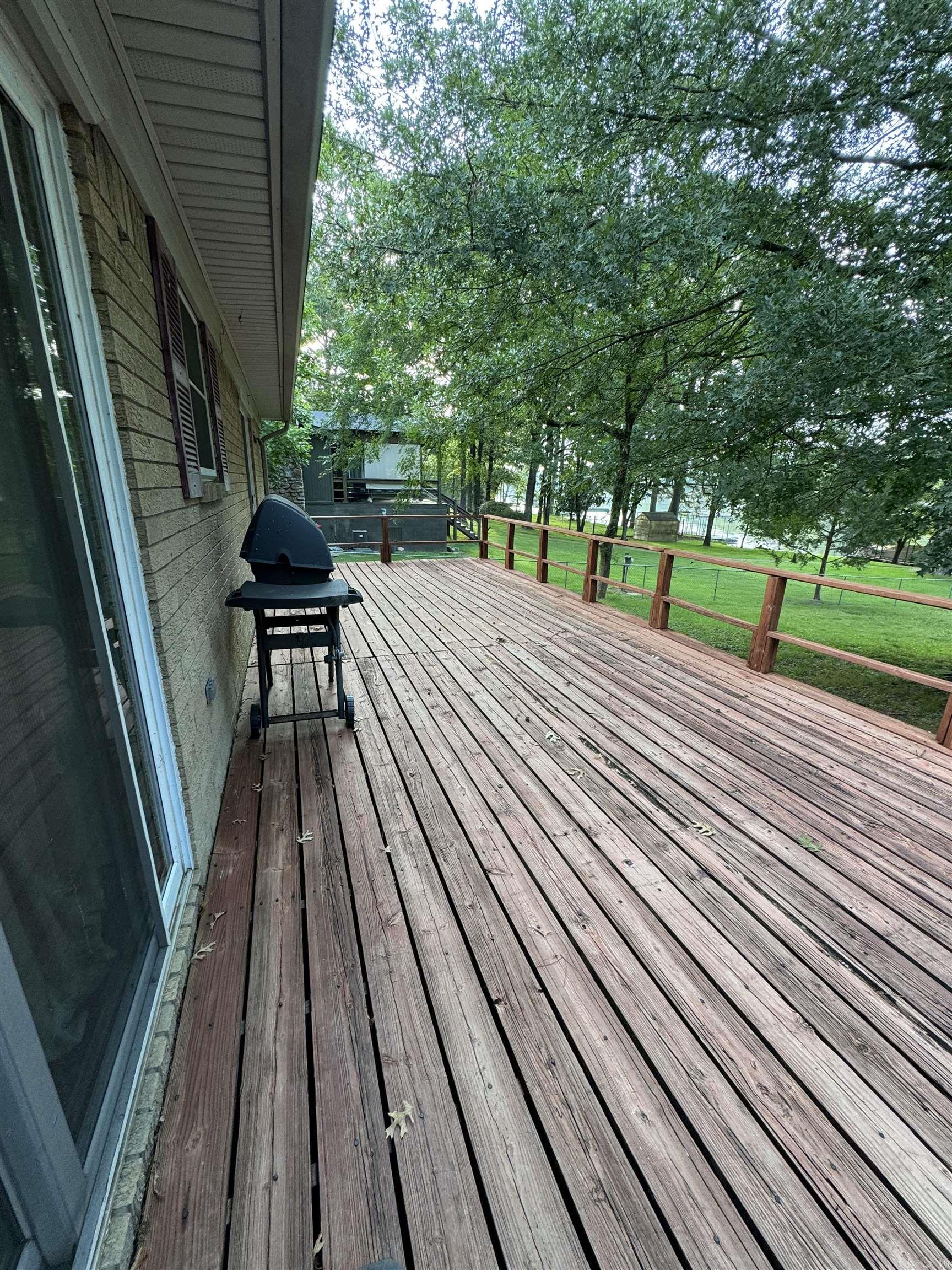 128 Bender Point Property Photo 9