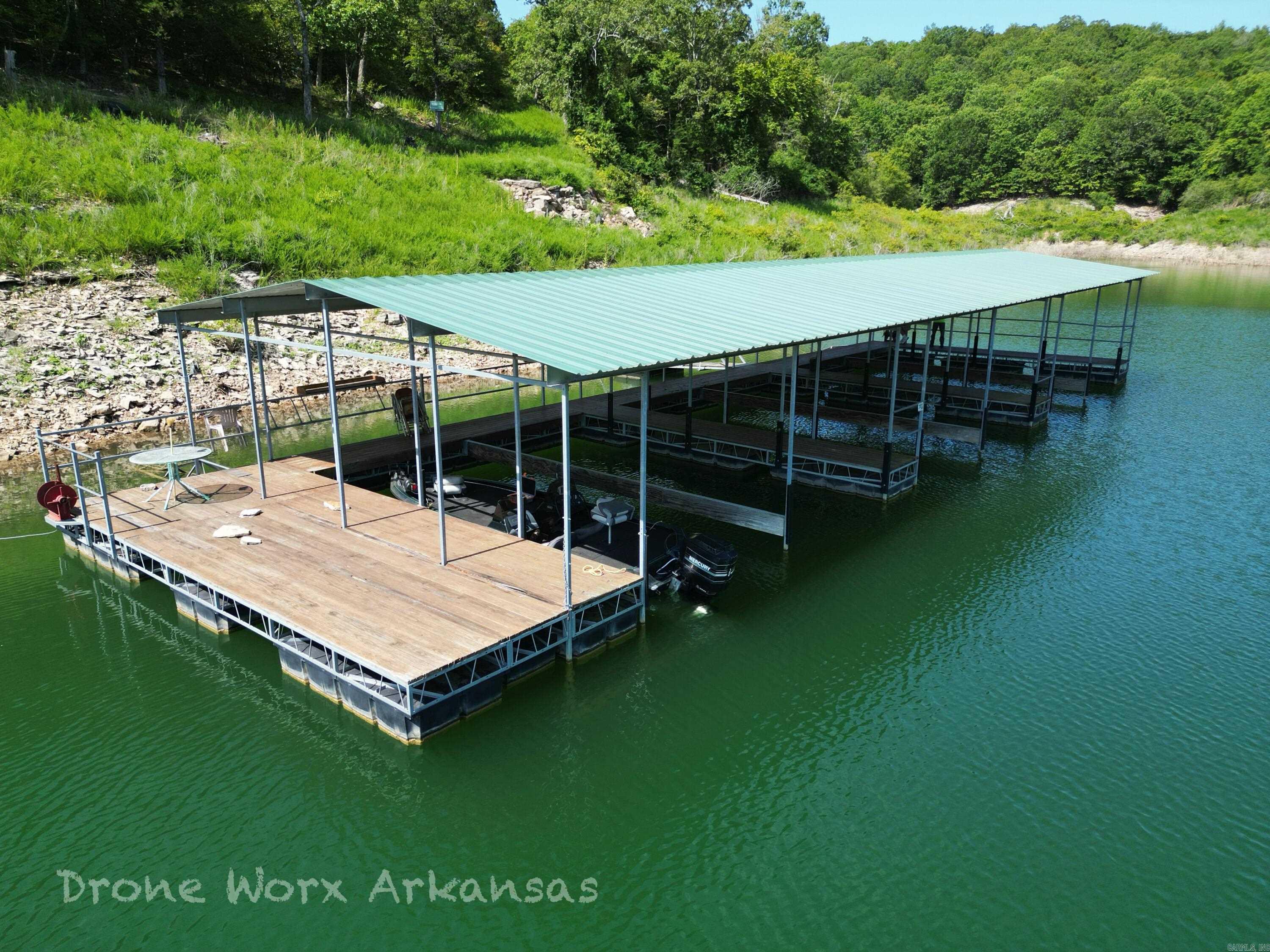 4275 Pine Hollow Rd. Property Photo 12