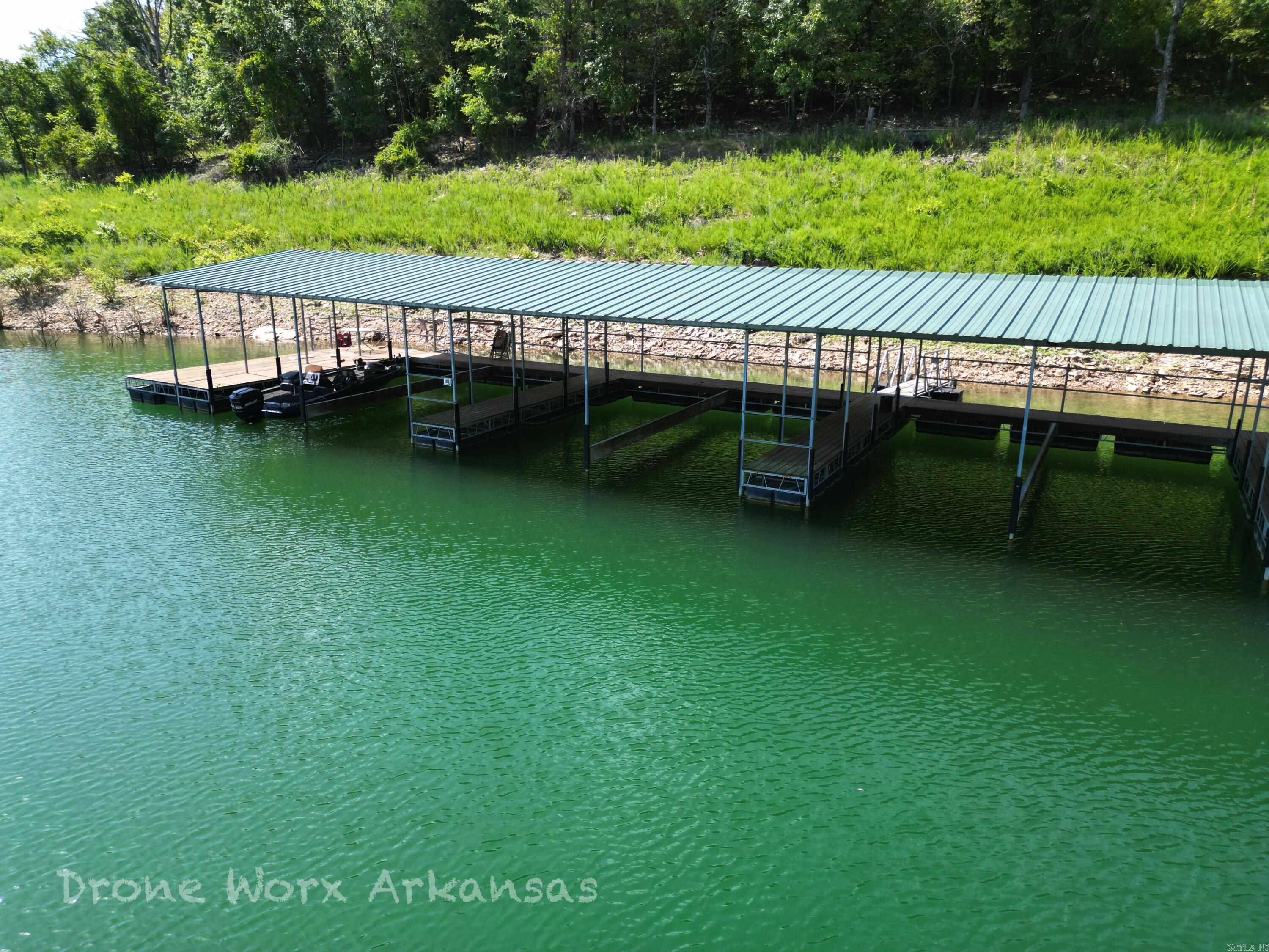 4275 Pine Hollow Rd. Property Photo 13