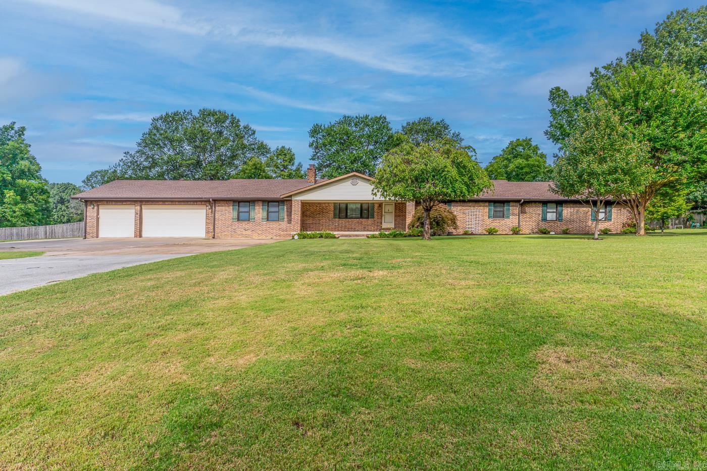Chapman Watson & Tucker Real Estate Listings Main Image
