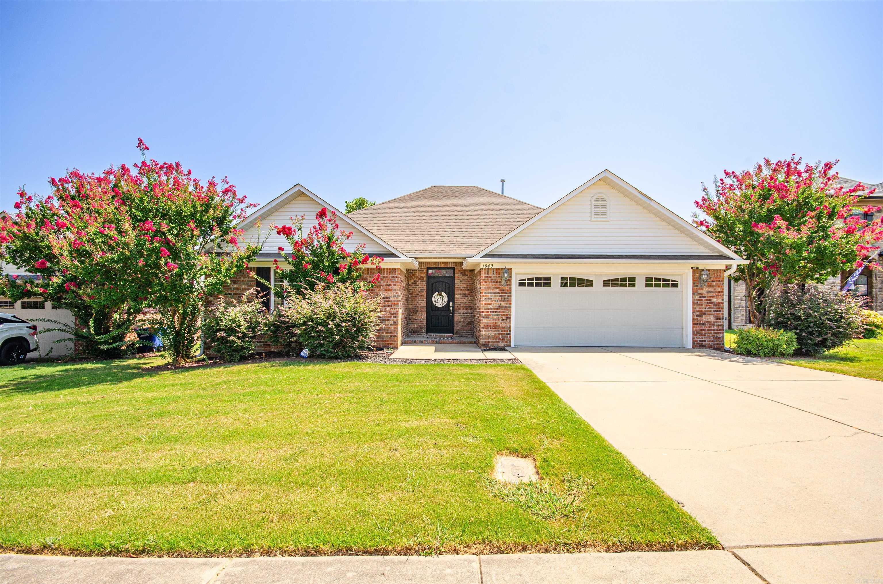 1040 Calloway Drive Property Photo