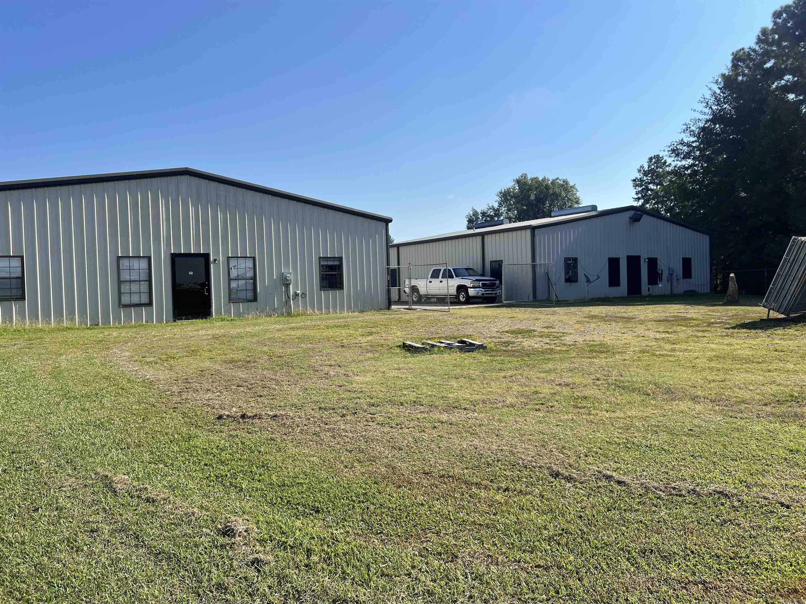 308 Thomas Property Photo 21