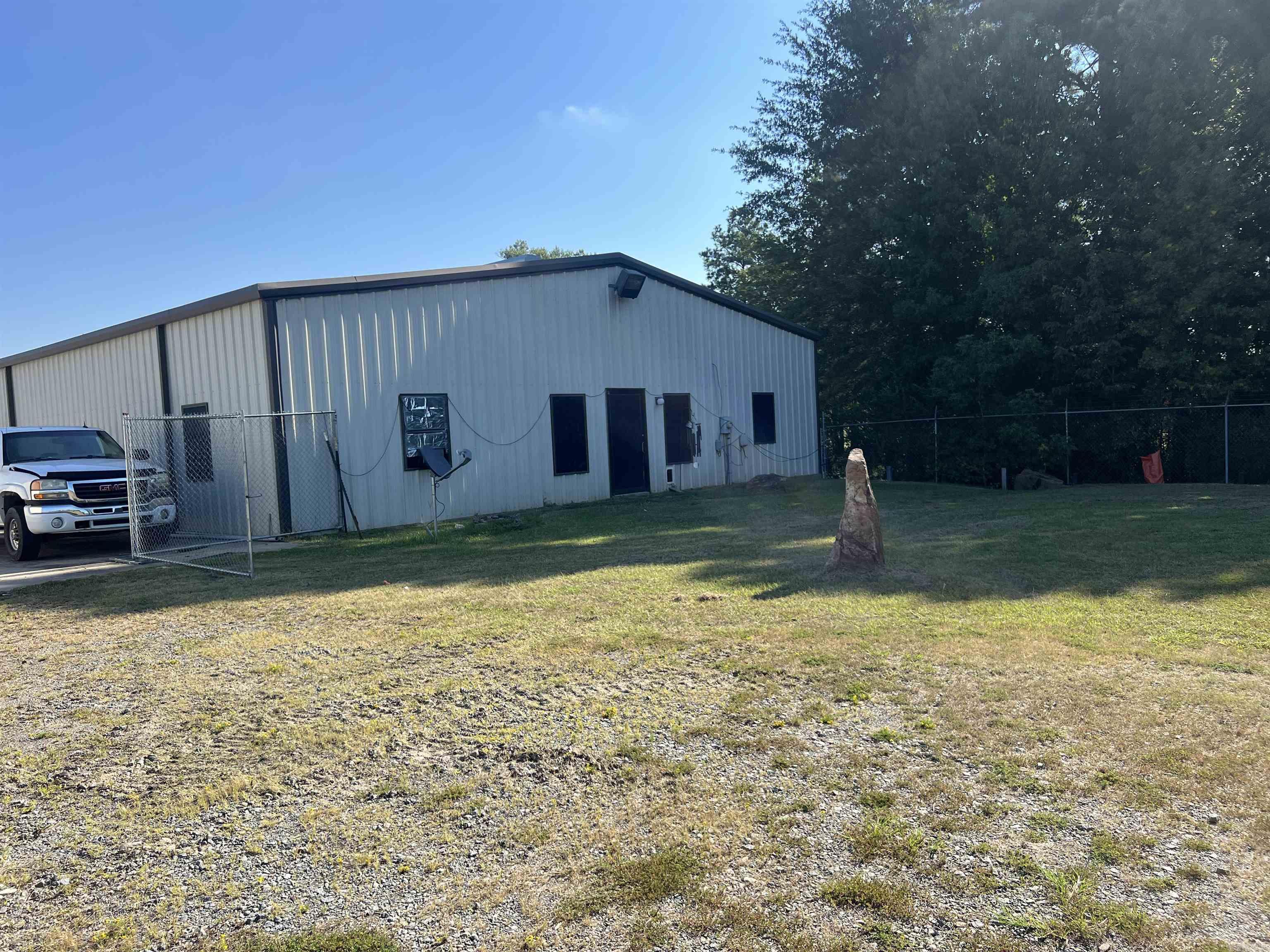 308 Thomas Property Photo 23