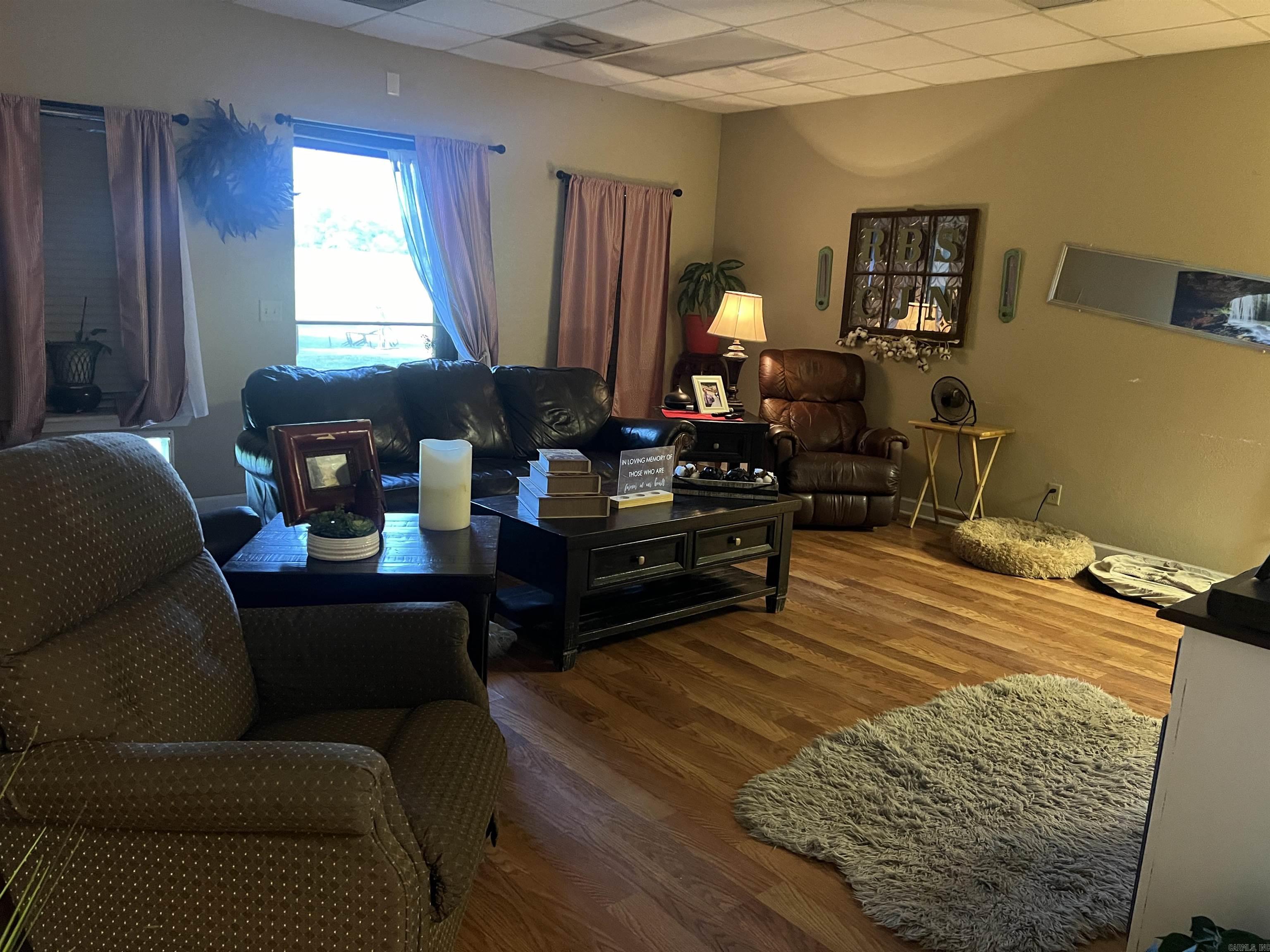 308 Thomas Property Photo 25