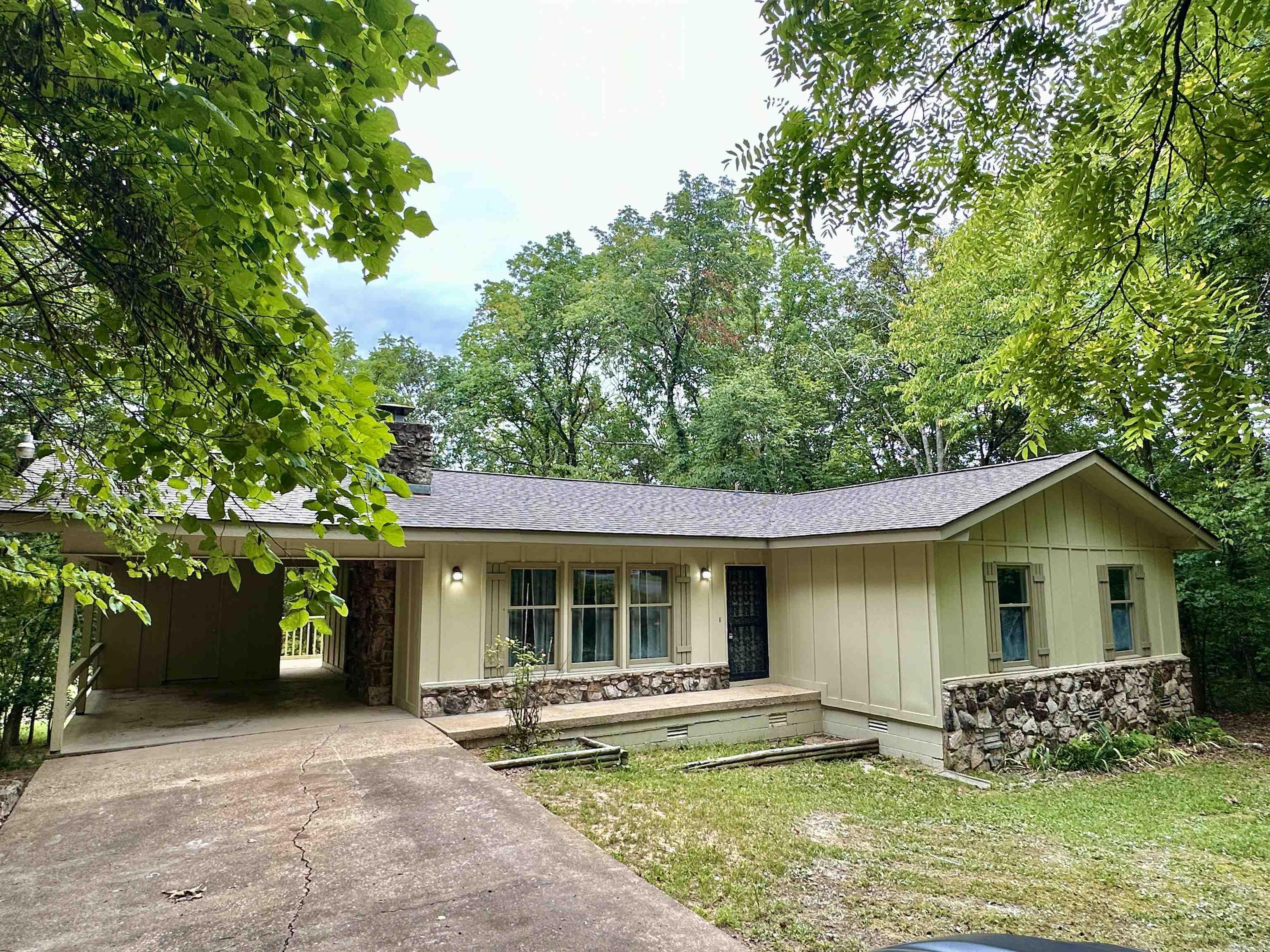 115 Cherokee Road Property Photo