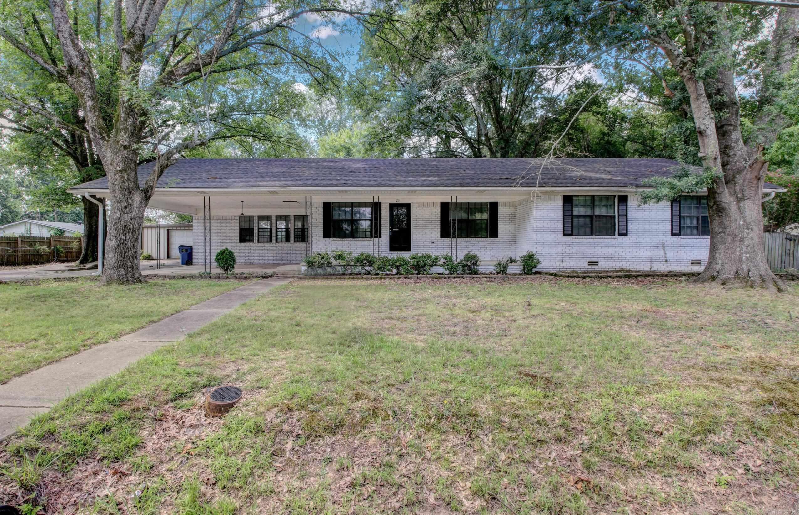 East Side Acres Real Estate Listings Main Image