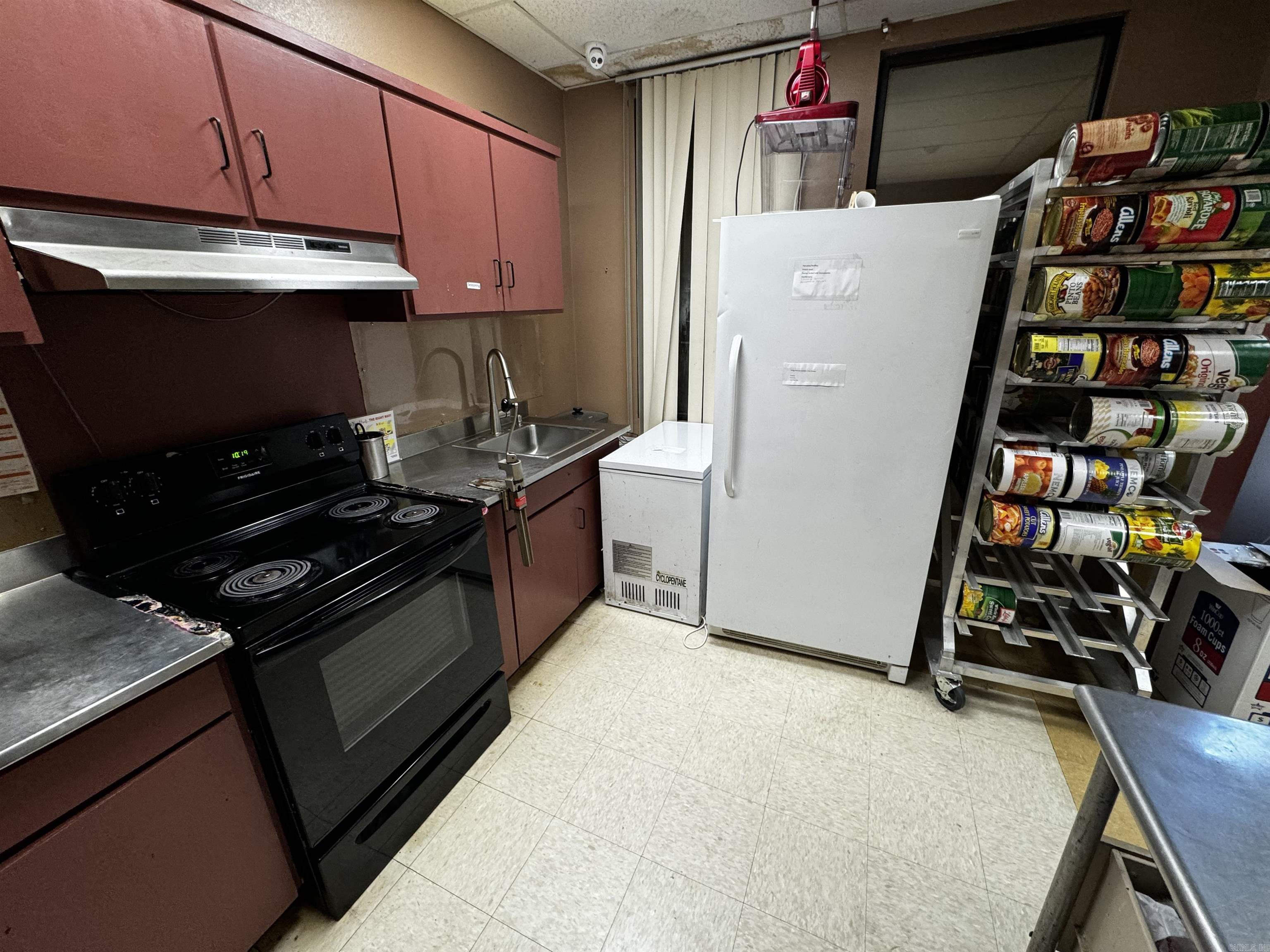 308 Cordell Avenue Property Photo 14